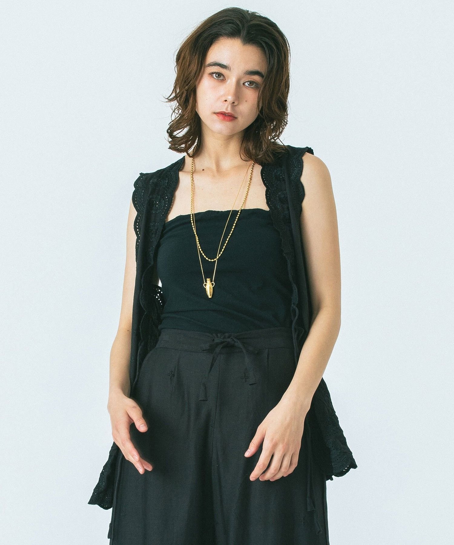 ROSE BUD EMBROIDERY BLOUSE ローズバッド トップス シャツ・ブラウス ホワイト ブラック