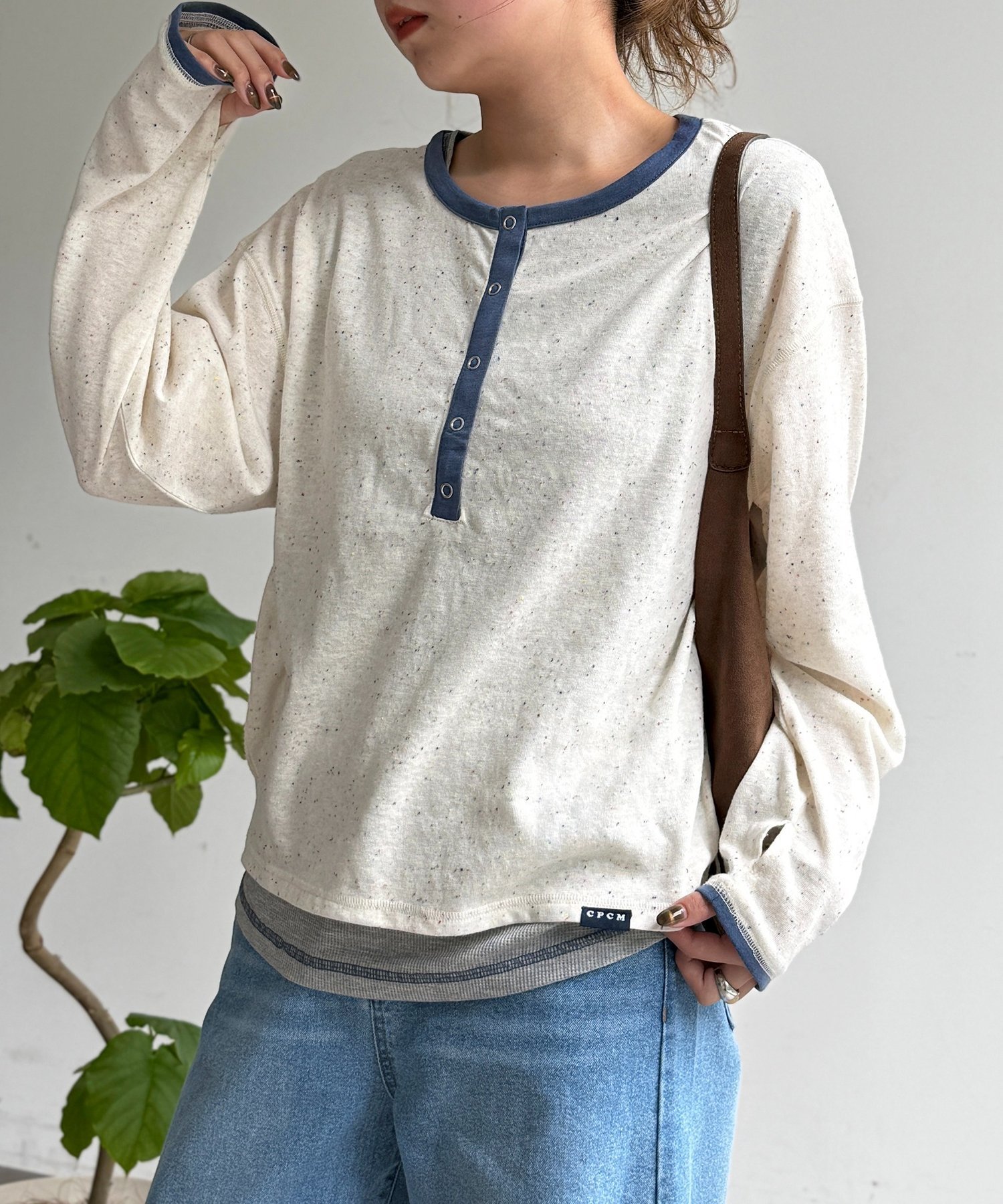 タンクセットヘンリーシアーロンT シーピーシーエム トップス カットソー・Tシャツ ホワイト レッド ブラウン ブルー