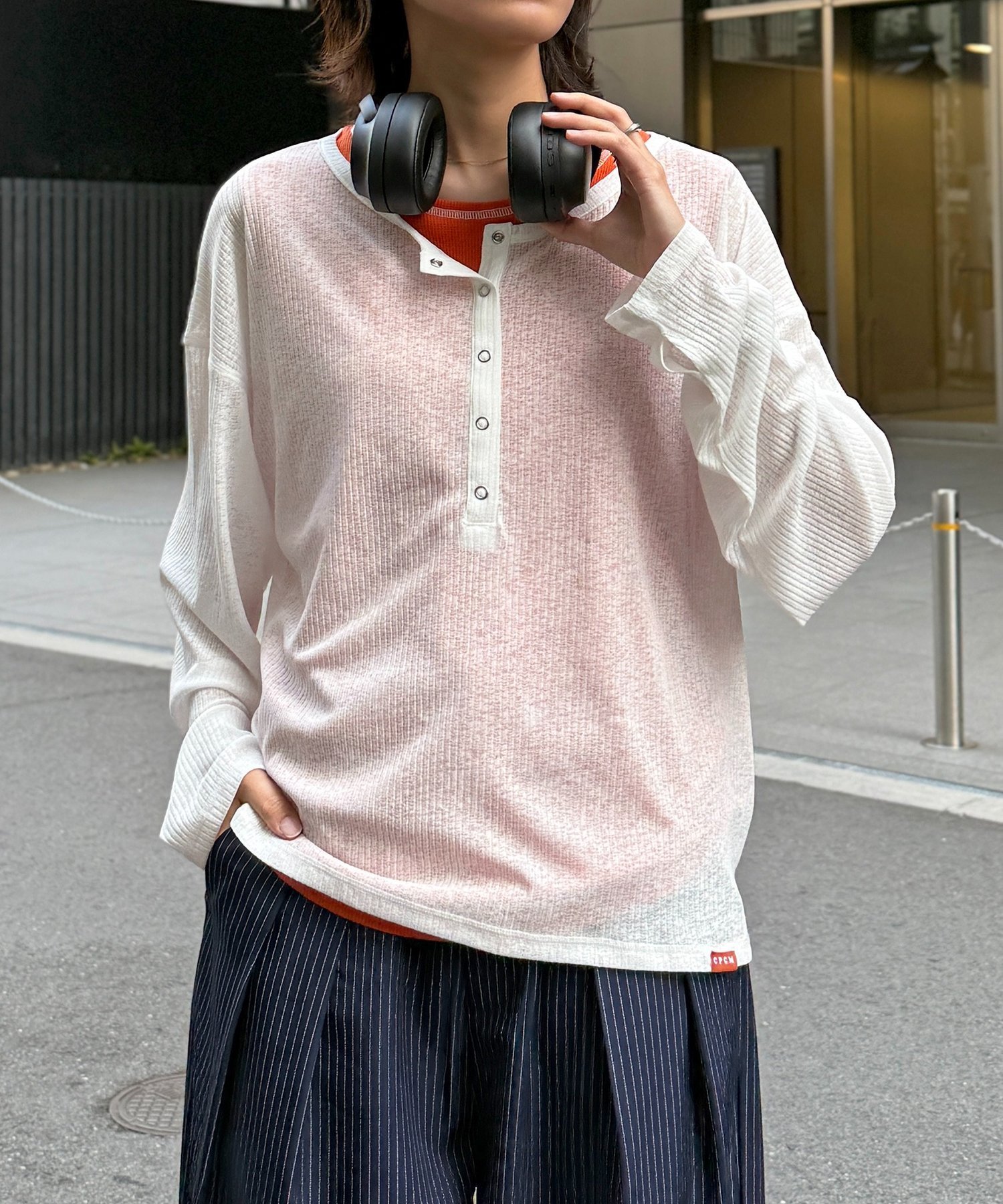 タンクセットヘンリーシアーロンT シーピーシーエム トップス カットソー・Tシャツ ホワイト レッド ブラウン ブルー