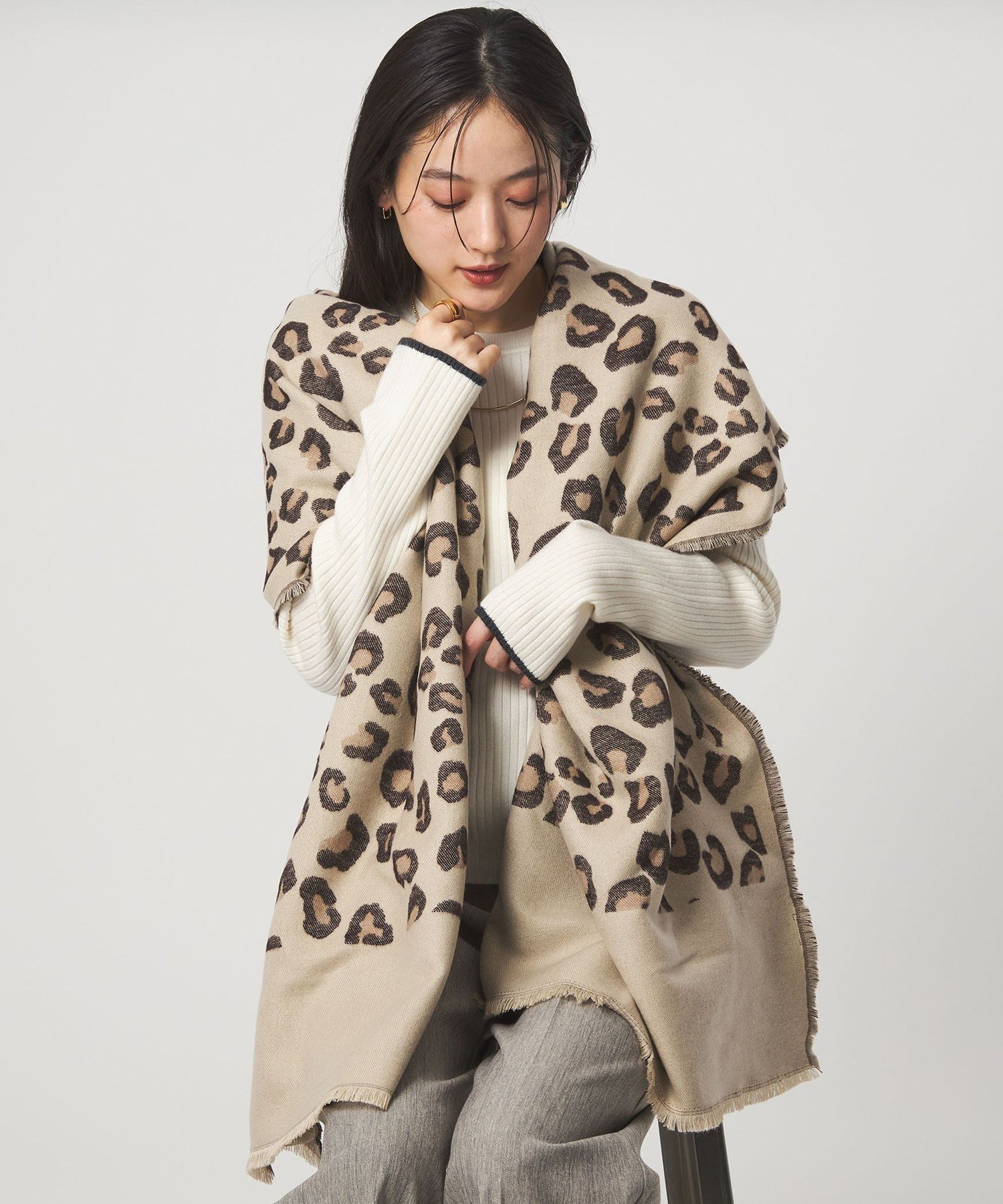 【SALE／50%OFF】UNITED ARROWS green label relaxing レオパード ジャガード ストール ユナイテッドアローズ アウトレット ファッション雑貨 マフラー・ストール・ネックウォーマー ブラック ベージュ stylife-15696372 Rakuten Fashion サンプル画像3
