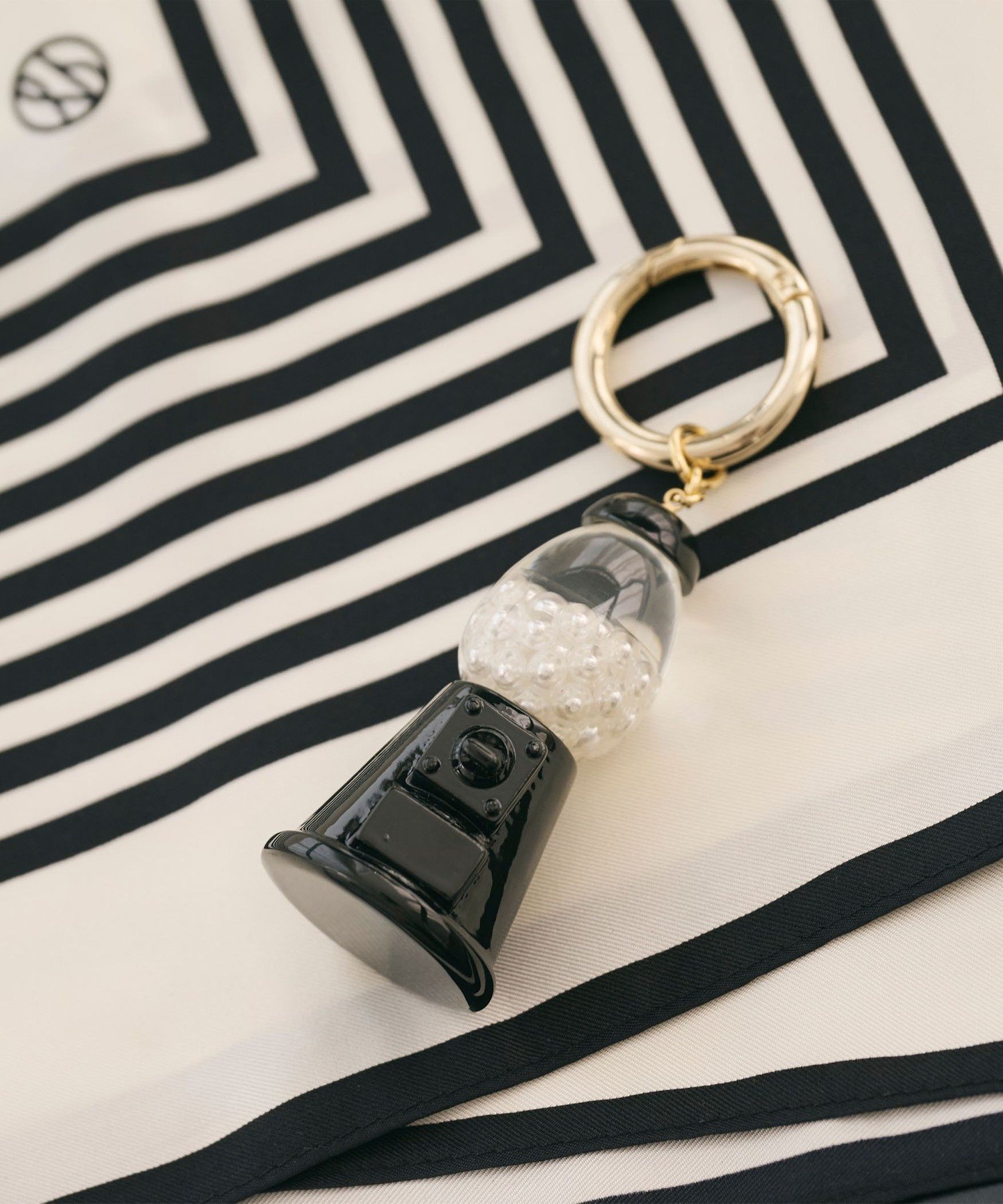 UNITED ARROWS TOY チャーム ユナイテッドアローズ ファッション雑貨 チャーム・キーチェーン ブラック レッド ゴールド ホワイト【送料無料】