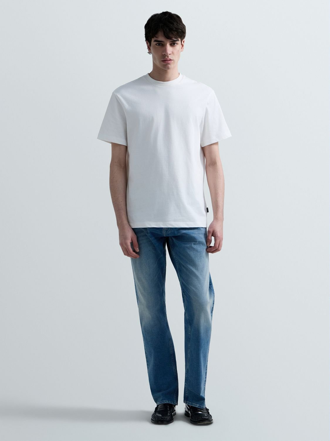 【SALE／10%OFF】REPLAY ヘビーコットンジャージーRロゴTシャツ リプレイ トップス カットソー・Tシャツ ブラック ホワイト【送料無料】