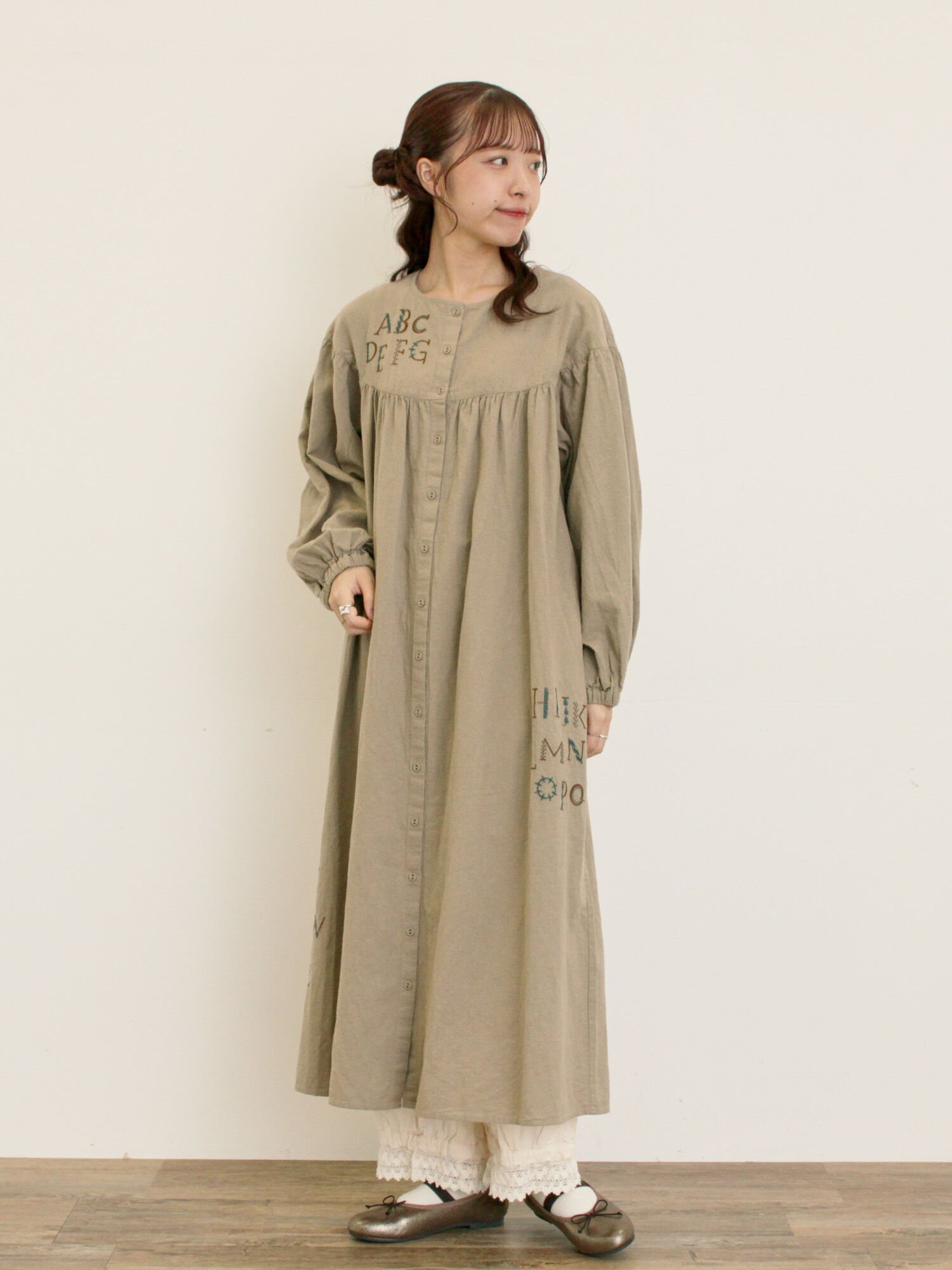 Samansa Mos2 【マカベアリス*Samansa Mos2】刺繍ワンピース《S/Mサイズ》 サマンサモスモス ワンピー..