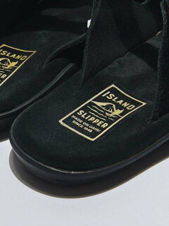 Double Strap Slippers 1431-499-7106: Black Double Strap Slippers 1431-499-7106: Black