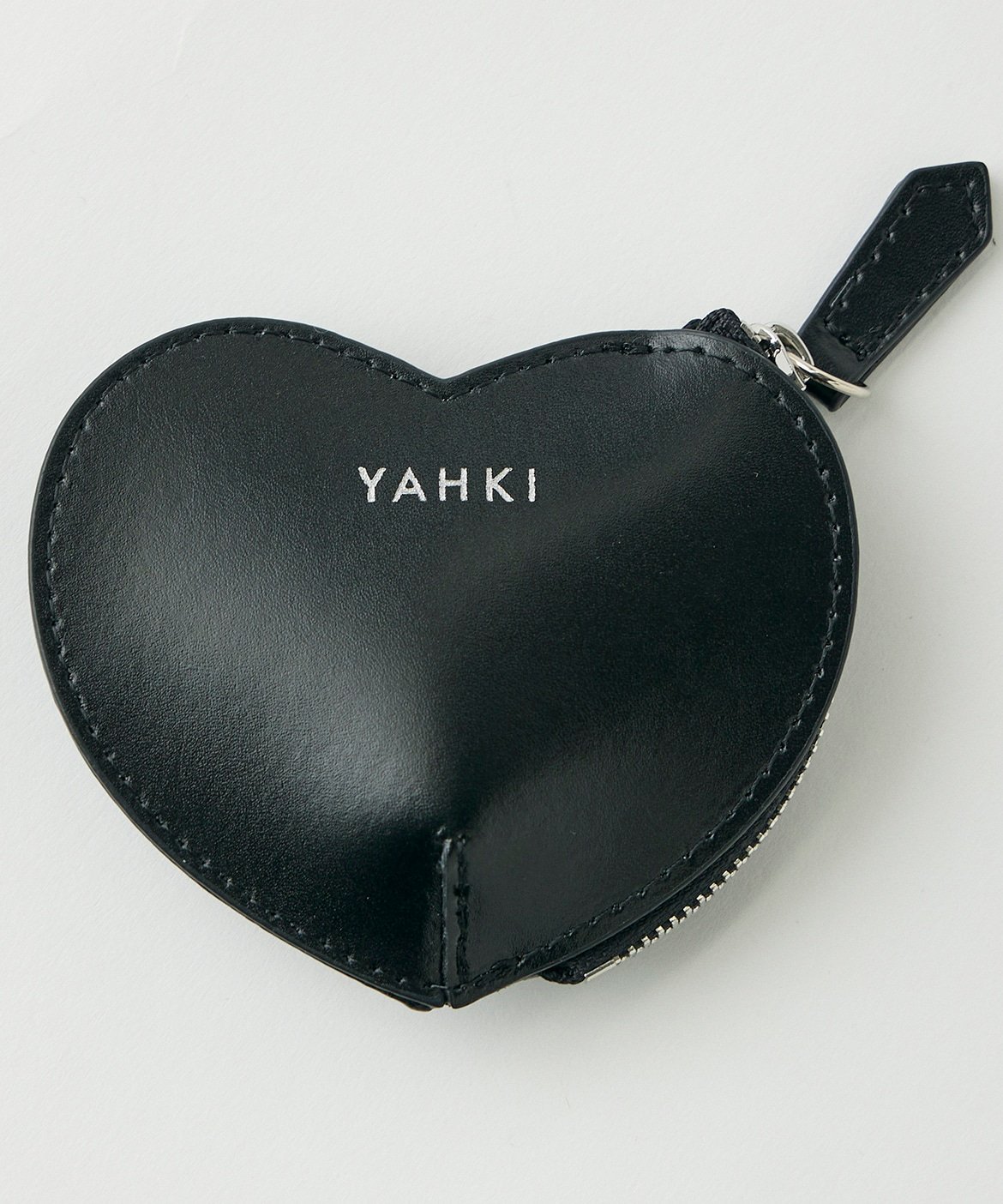 INED 《SUPERIOR CLOSET》W FACEハートレザーミニポーチ《YAHKI》 イネド