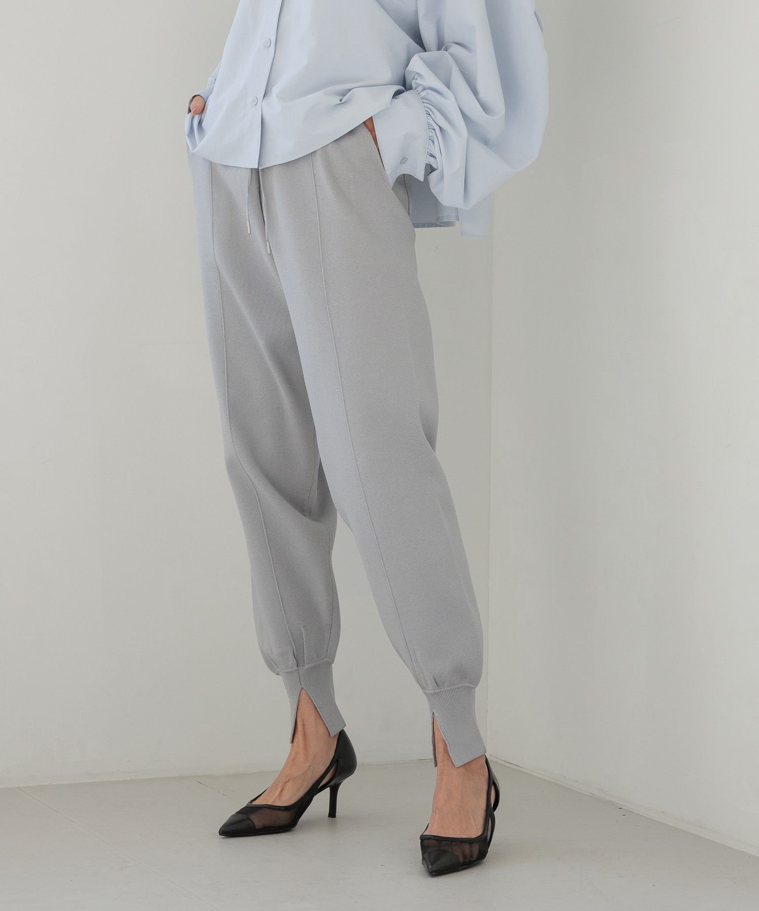 【SALE／51%OFF】HEREIAM 【HEREIAM】グリッターニットJOG ベイフロー パンツ その他のパンツ ブラック ホワイト【送料無料】
