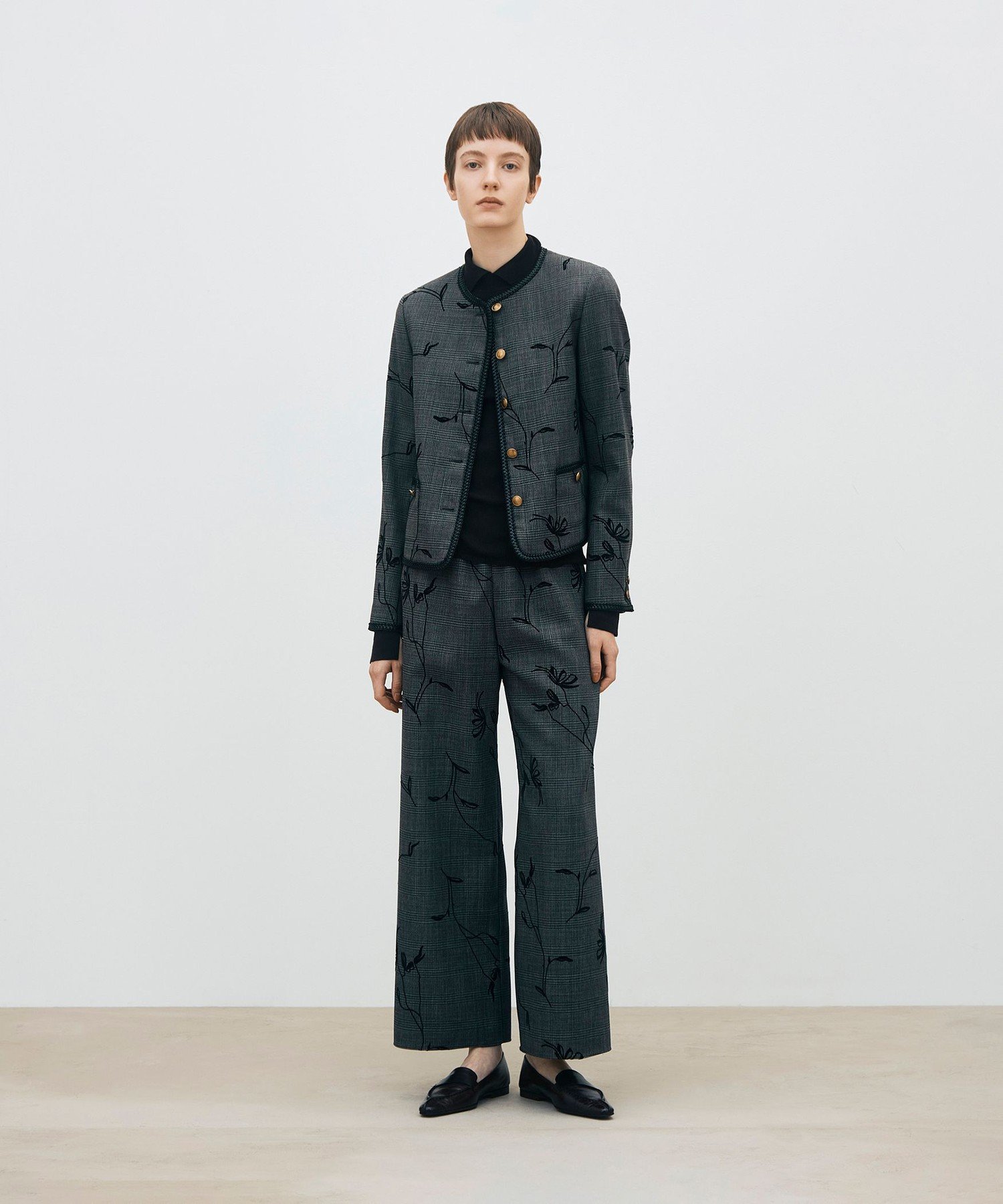 【WEB先行予約】グレンチェックプリント クルーネックジャケット トゥモローランド ジャケット・アウター ノーカラージャケット グレー