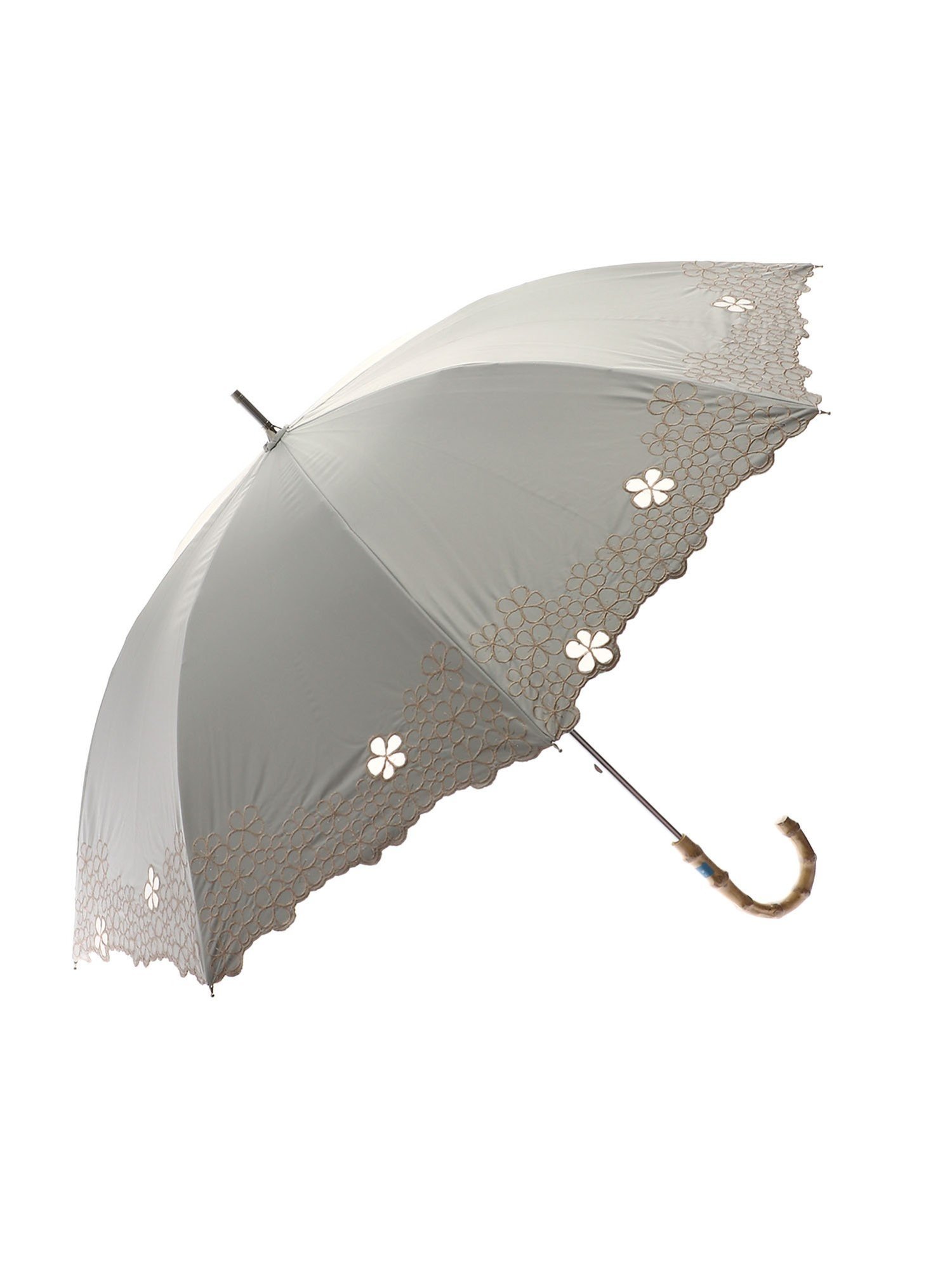 Sorcie Renom（ソシエ・レノ）晴雨兼用傘スライドショート傘一級遮光マーガレット刺繍〈素材〉遮光、遮熱に最も優れた「一級遮光」が認められています。遮光率99.99％以上。UV加工。突然の小雨にも安心な晴雨兼用☆〈デザイン〉刺繍の一部をくり抜き、オーガンジーで切り継いでいます。プリントには出せない高級感が、刺繍にはあります。簡単開閉仕様のため、わざわざ骨を整える必要はありません☆また手元に竹を採用し天然素材ならではの涼しげな印象です。型番：28-7031-01-50 V17346【採寸】サイズ親骨長さ(最短)長さ(最長)5050.0cm68.0cm76.5cm商品のサイズについて【商品詳細】中国素材：ポリエステル100%サイズ：50※画面上と実物では多少色具合が異なって見える場合もございます。ご了承ください。商品のカラーについて 【予約商品について】 ※「先行予約販売中」「予約販売中」をご注文の際は予約商品についてをご確認ください。Sorcie Renom（ソシエ・レノ）晴雨兼用傘スライドショート傘一級遮光マーガレット刺繍〈素材〉遮光、遮熱に最も優れた「一級遮光」が認められています。遮光率99.99％以上。UV加工。突然の小雨にも安心な晴雨兼用☆〈デザイン〉刺繍の一部をくり抜き、オーガンジーで切り継いでいます。プリントには出せない高級感が、刺繍にはあります。簡単開閉仕様のため、わざわざ骨を整える必要はありません☆また手元に竹を採用し天然素材ならではの涼しげな印象です。型番：28-7031-01-50 V17346【採寸】サイズ親骨長さ(最短)長さ(最長)5050.0cm68.0cm76.5cm商品のサイズについて【商品詳細】中国素材：ポリエステル100%サイズ：50※画面上と実物では多少色具合が異なって見える場合もございます。ご了承ください。商品のカラーについて 【予約商品について】 ※「先行予約販売中」「予約販売中」をご注文の際は予約商品についてをご確認ください。■重要なお知らせ※ 当店では、ギフト配送サービス及びラッピングサービスを行っておりません。ご注文者様とお届け先が違う場合でも、タグ（値札）付「納品書 兼 返品連絡票」同梱の状態でお送り致しますのでご了承ください。 ラッピング・ギフト配送について※ 2点以上ご購入の場合、全ての商品が揃い次第一括でのお届けとなります。お届け予定日の異なる商品をお買い上げの場合はご注意下さい。お急ぎの商品がございましたら分けてご購入いただきますようお願い致します。発送について ※ 買い物カートに入れるだけでは在庫確保されませんのでお早めに購入手続きをしてください。当店では在庫を複数サイトで共有しているため、同時にご注文があった場合、売切れとなってしまう事がございます。お手数ですが、ご注文後に当店からお送りする「ご注文内容の確認メール」をご確認ください。ご注文の確定について ※ Rakuten Fashionの商品ページに記載しているメーカー希望小売価格は、楽天市場「商品価格ナビ」に登録されている価格に準じています。 商品の価格についてSorcie RenomSorcie Renomの傘・長傘ファッション雑貨ご注文・お届けについて発送ガイドラッピンググッズ3,980円以上送料無料ご利用ガイド