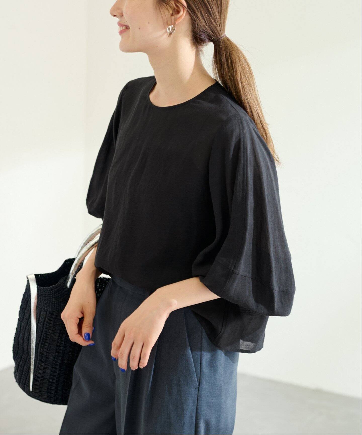 【SALE／30%OFF】FRAMeWORK シアープルオーバーブラウス フレームワーク トップス シャツ・ブラウス ブラック ホワイト【送料無料】のサムネイル