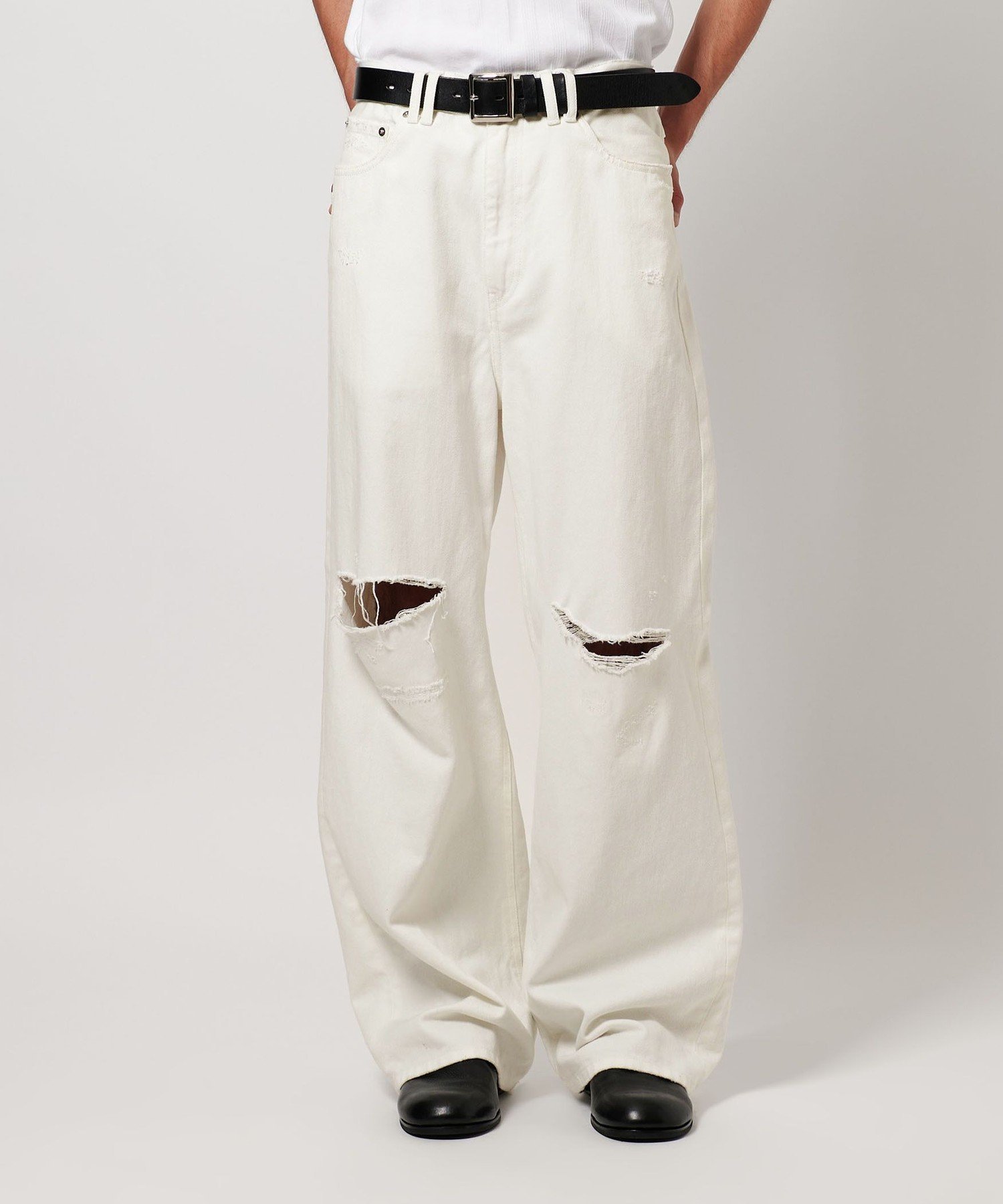 【SALE／50%OFF】monkey time BEAUTY&YOUTH UNITED ARROWS ディストレスト ライトオンス デニム バギー パンツ ユナイテッドアローズ アウトレット パンツ その他のパンツ ホワイト ブルー【送料無料】