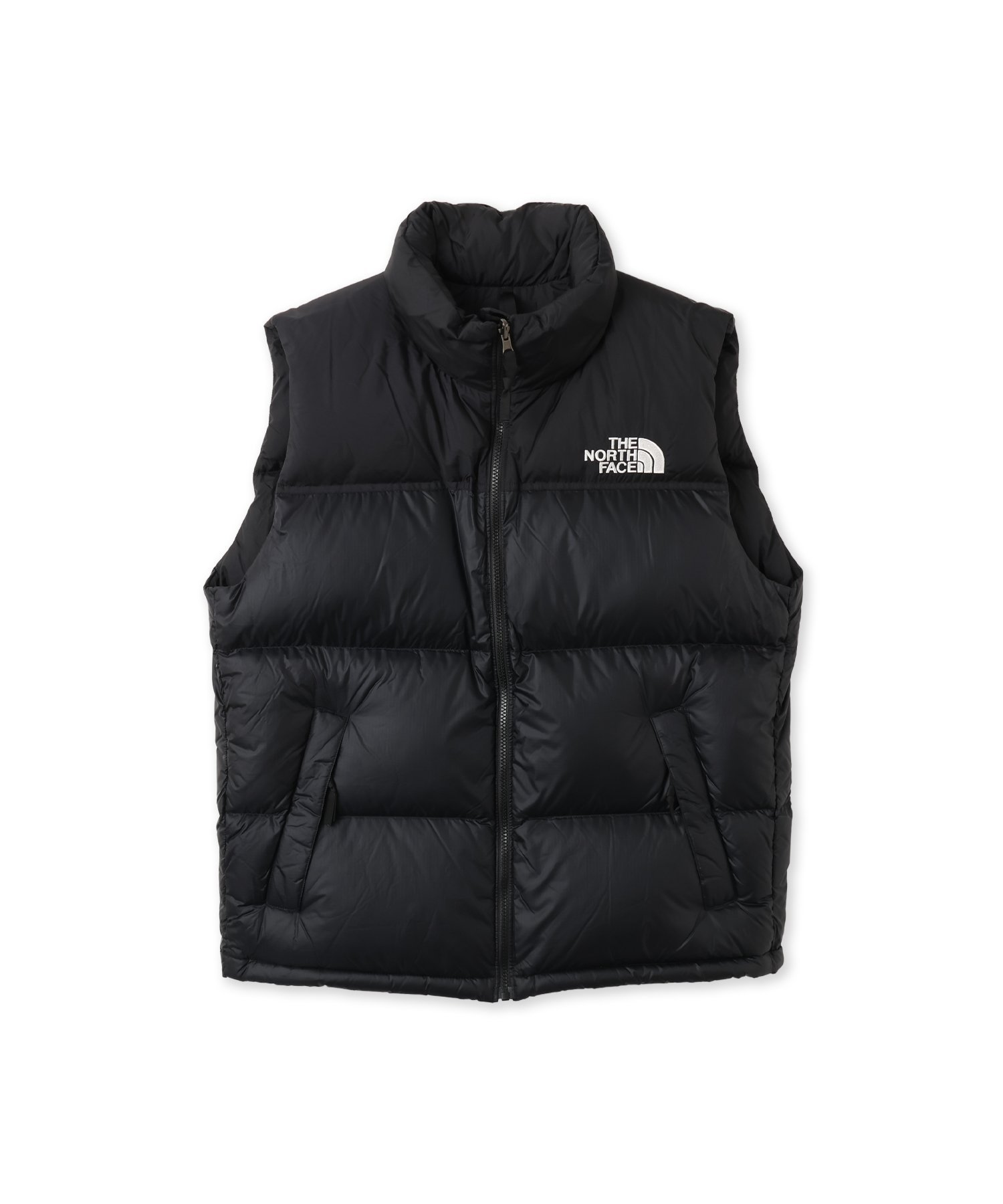 atmos（アトモス）THE NORTH FACE NUPTSE VEST ブラック1992年、エクスペディション向けに開発し、1990年代のTHENORTHFACEを代表するヘリテージモデルであるヌプシジャケットのデザインを踏襲したベスト。時流に合わせたバランスよいサイズ感にアップデートしました。環境に配慮したリサイクルダウンを中わたの一部に使用。表地は強度がある40デニールのリップストップナイロンにはっ水加工を施し、肩切り替え部分は厚手のナイロン素材に切り替えています。モデル身長183cm/Lサイズ着用【素材】＜表地＞40DRecycledNylonRipstop（ナイロン100％）＜中わた＞CLEANDOWN（ダウン80％、フェザー20％）＜肩部分・裏地＞RecycledNylonCloth（ナイロン100％）【原産国】バングラデシュ【重量】約545g（Lサイズ）型番：nd92557-k-blk-s SU5347【採寸】サイズ(cm)着丈身幅肩幅S676146M696347L716549XL736751XXL756952※表記は実寸になります。実寸は若干誤差が生じる場合があります。予めご了承下さい。商品のサイズについて【商品詳細】サイズ：S、M、L、XL、XXL※画面上と実物では多少色具合が異なって見える場合もございます。ご了承ください。商品のカラーについてatmos（アトモス）THE NORTH FACE NUPTSE VEST ブラック1992年、エクスペディション向けに開発し、1990年代のTHENORTHFACEを代表するヘリテージモデルであるヌプシジャケットのデザインを踏襲したベスト。時流に合わせたバランスよいサイズ感にアップデートしました。環境に配慮したリサイクルダウンを中わたの一部に使用。表地は強度がある40デニールのリップストップナイロンにはっ水加工を施し、肩切り替え部分は厚手のナイロン素材に切り替えています。モデル身長183cm/Lサイズ着用【素材】＜表地＞40DRecycledNylonRipstop（ナイロン100％）＜中わた＞CLEANDOWN（ダウン80％、フェザー20％）＜肩部分・裏地＞RecycledNylonCloth（ナイロン100％）【原産国】バングラデシュ【重量】約545g（Lサイズ）型番：nd92557-k-blk-s SU5347【採寸】サイズ(cm)着丈身幅肩幅S676146M696347L716549XL736751XXL756952※表記は実寸になります。実寸は若干誤差が生じる場合があります。予めご了承下さい。商品のサイズについて【商品詳細】サイズ：S、M、L、XL、XXL※画面上と実物では多少色具合が異なって見える場合もございます。ご了承ください。商品のカラーについて