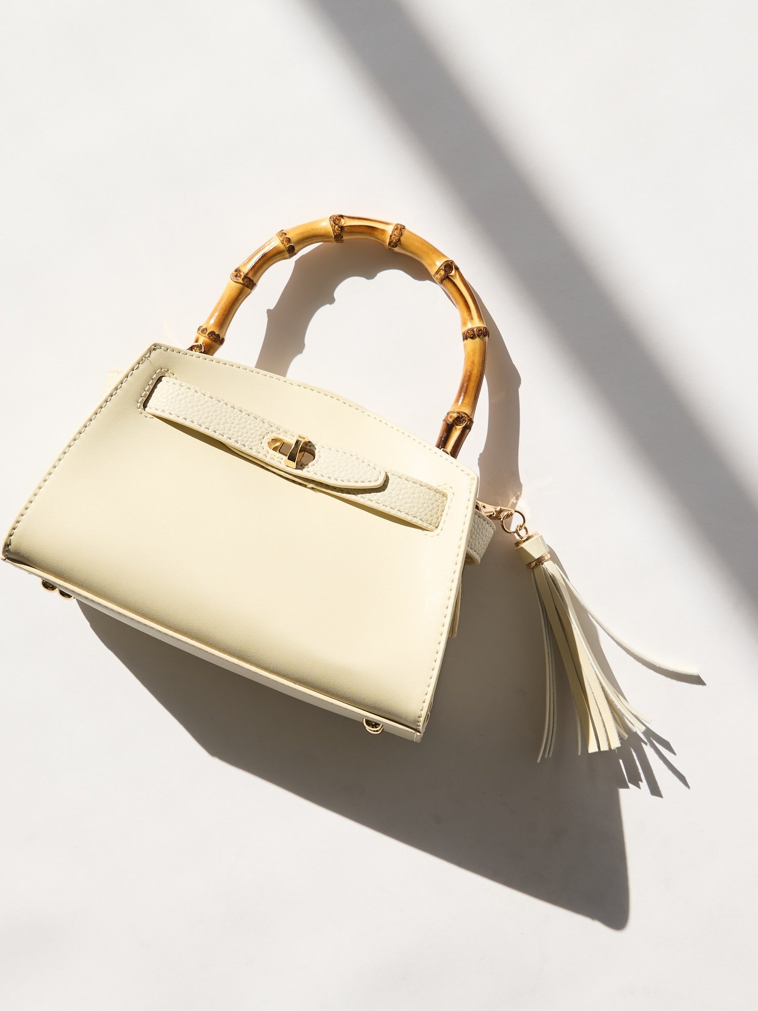 un dix cors 《予約》【cachecache(カシュカシュ)】バンブーひねりミニバッグ アンディコール バッグ その他のバッグ ホワイト オレンジ ブラック【送料無料】のサムネイル