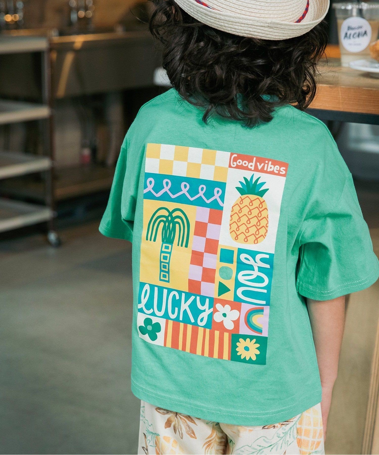 BREEZE リゾートグラフィックTシャツ エフオーオンラインストア トップス カットソー・Tシャツ ホワイト グレー イエロー ピンク グリーン