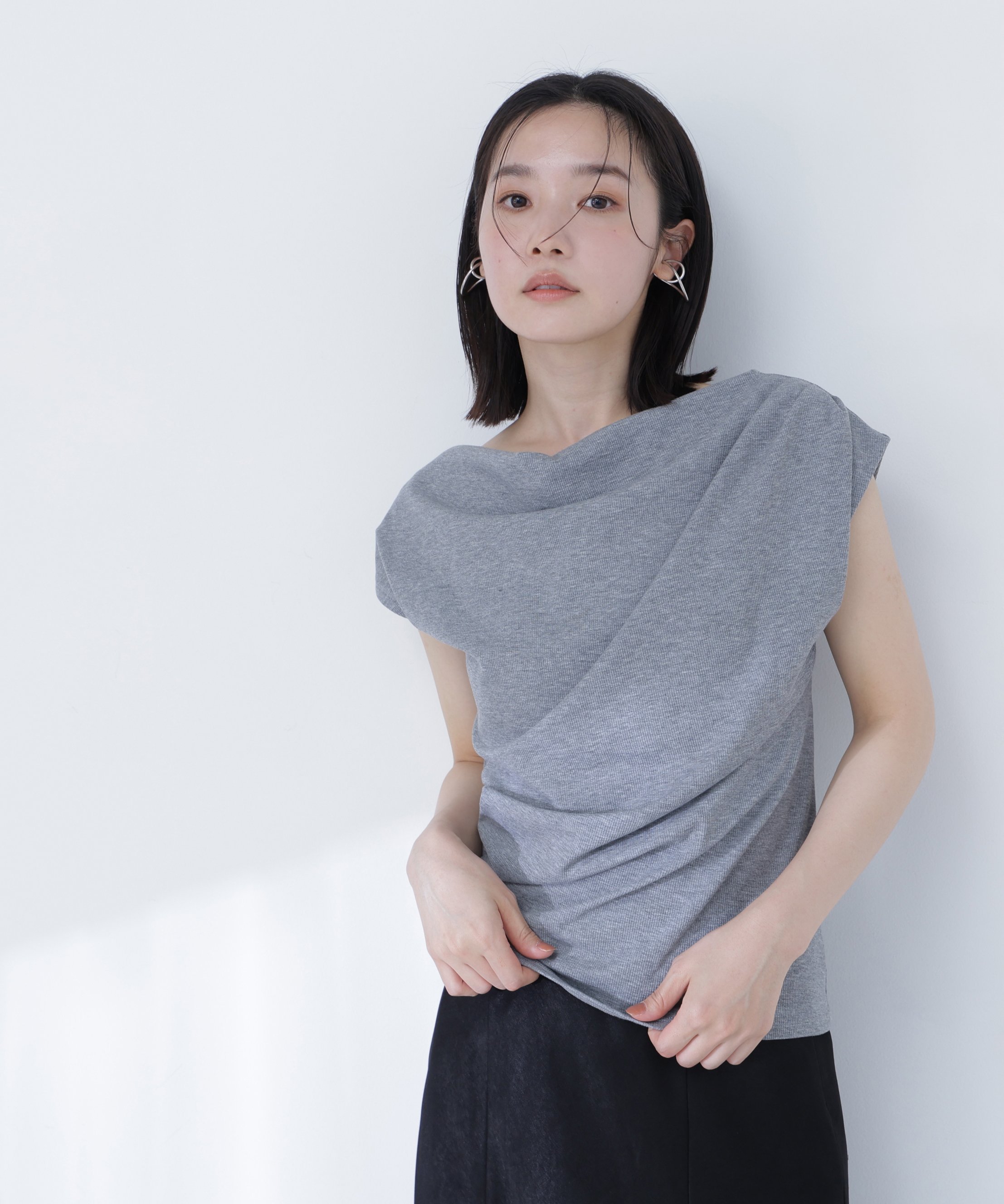 NATURAL BEAUTY BASIC ドレープカットソー ナチュラルビューティベーシック トップス カットソー・Tシャツ グレー ホワイト