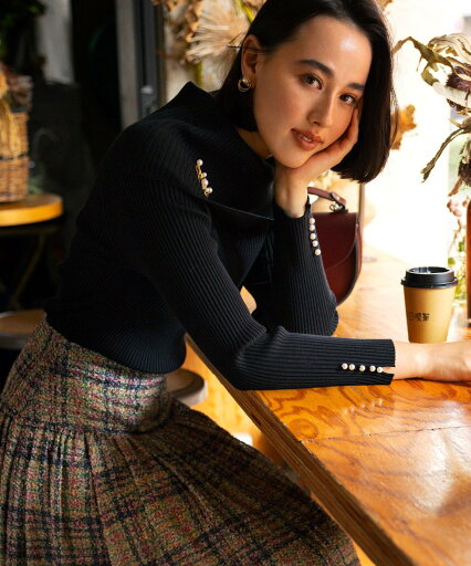 【SALE/40%OFF】組曲 L 【WEB限定】ELENAオフショル風 ニットプルオーバー クミキョク トップス ニット ブラック グレー【送料無料】 【SALE/40%OFF】組曲 L 【WEB限定】ELENAオフショル風 ニットプルオーバー クミキョク トップス ニット ブラック グレー【送料無料】