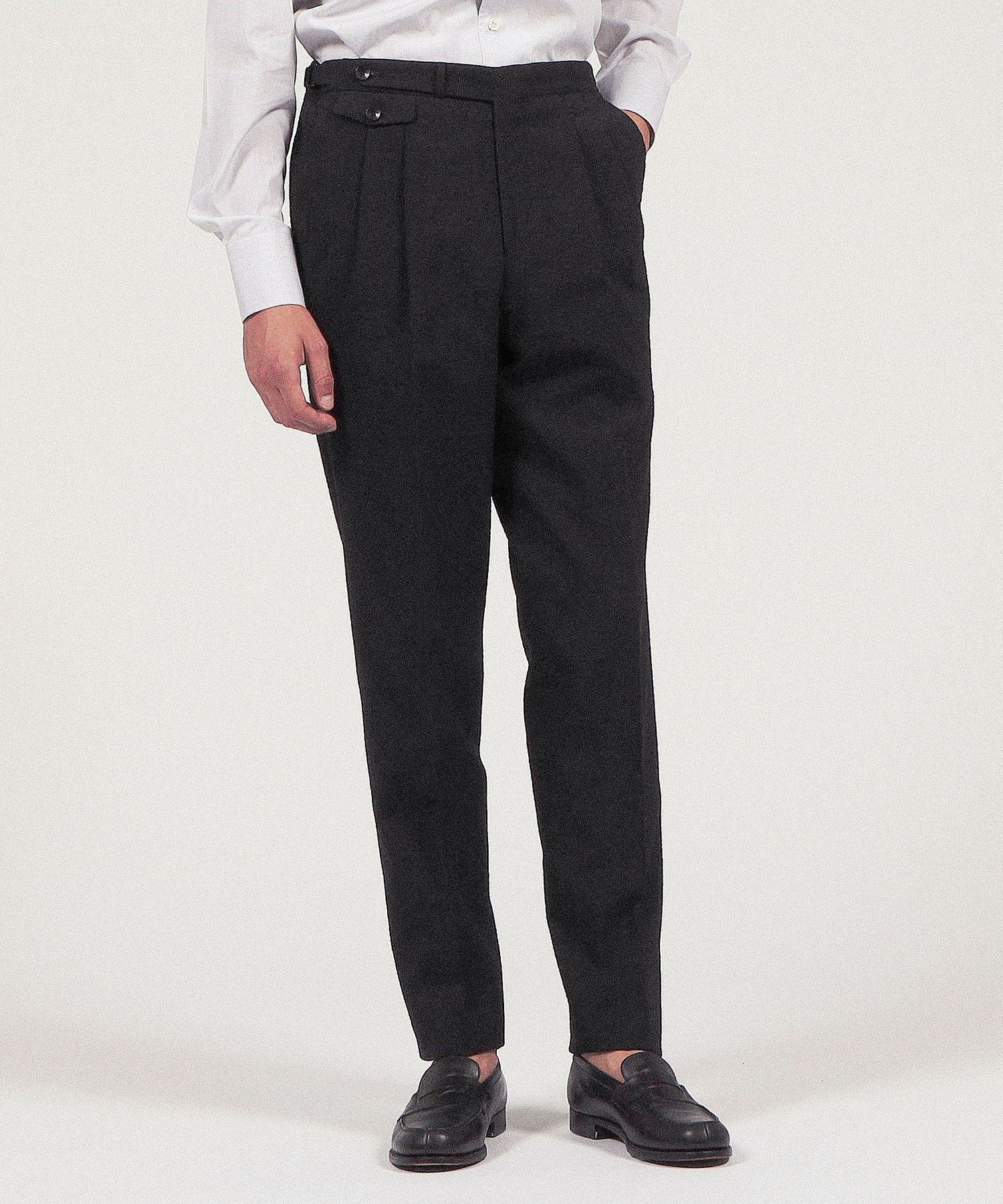 【SALE／55%OFF】TOMORROWLAND MEN コットンシアサッカー 2プリーツグルカスラックス トゥモローランド パンツ スラックス・ドレスパンツ ブラウン ブラック【送料無料】