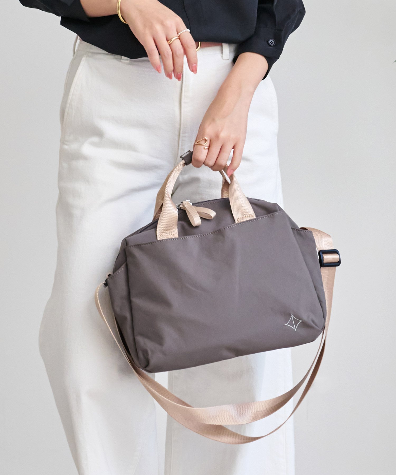 LIZDAYS ショルダーバッグ レディース ナイロン 撥水 あおりポケット 3層収納 スタイルオンプレミアム バッグ ショルダーバッグ カーキグリーン ブラック ブルー