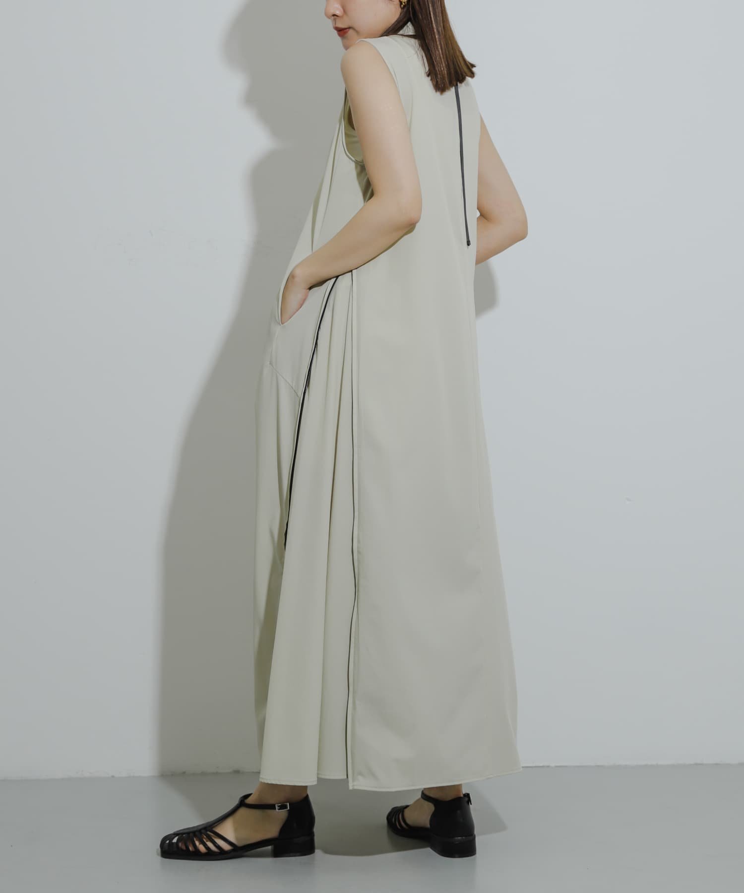 楽天Rakuten Fashion【SALE／35％OFF】SENSE OF PLACE Uiscel 4WAYストレッチノースリーブテントワンピース センス オブ プレイス ワンピース・ドレス ワンピース ベージュ ブルー ブラック【送料無料】