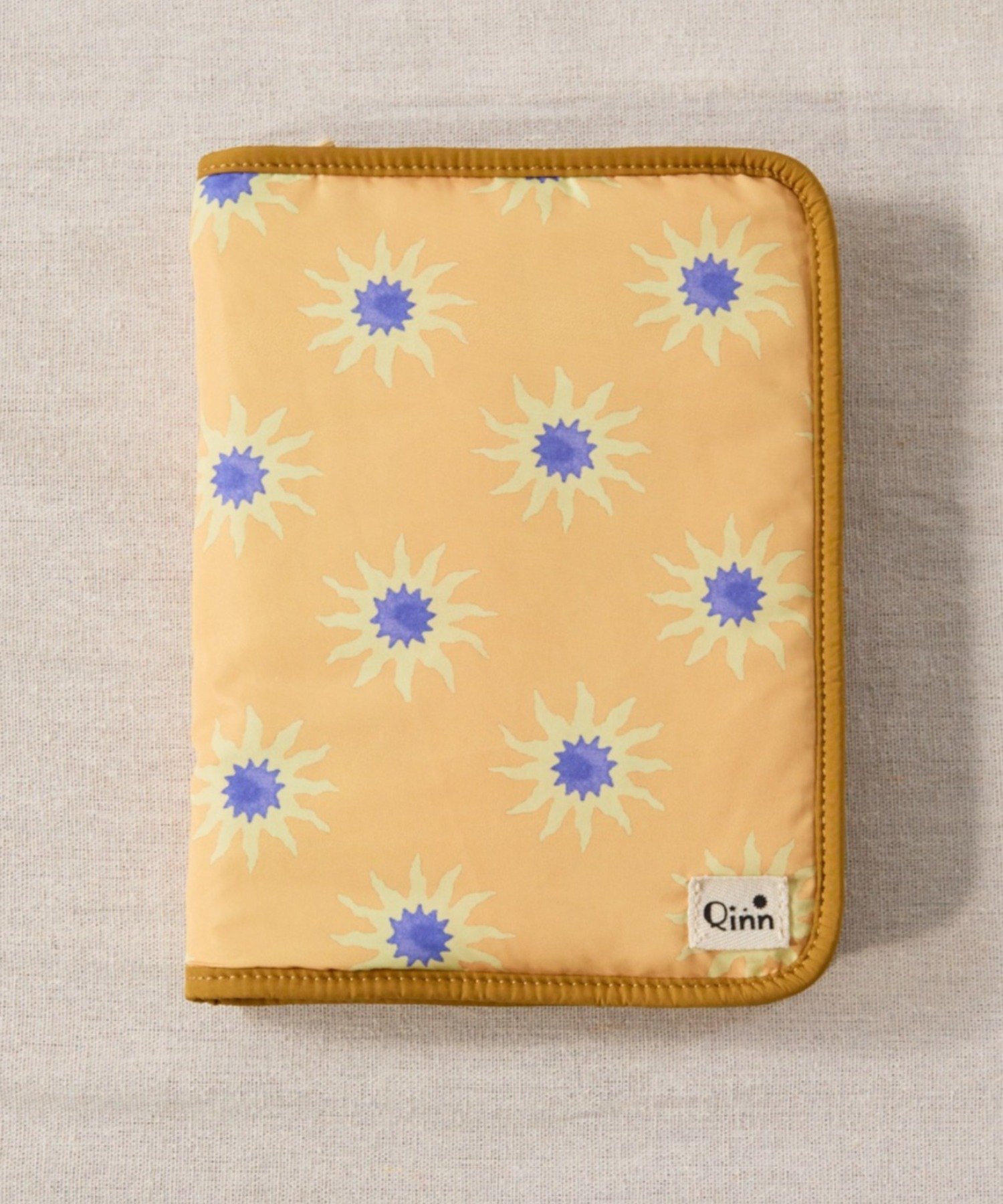 【SALE／30%OFF】CIAOPANIC TYPY 【BABY】【Qinn】母子手帳ケース チャオパニックティピー 財布・ポーチ・ケース その他の財布・ポーチ・ケース ブラウン オレンジ ホワイト 2