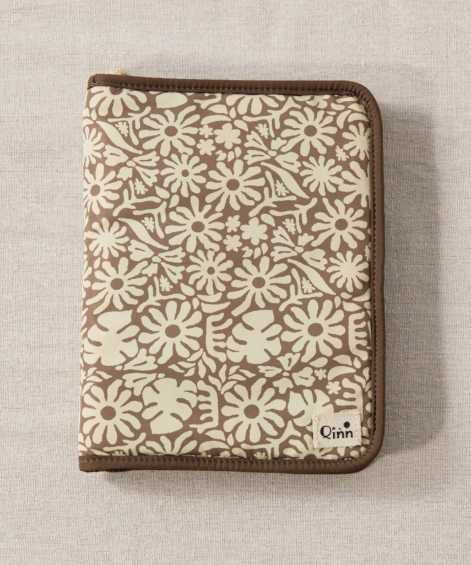 【SALE／30%OFF】CIAOPANIC TYPY 【BABY】【Qinn】母子手帳ケース チャオパニックティピー 財布・ポーチ・ケース その他の財布・ポーチ・ケース ブラウン オレンジ ホワイト 3