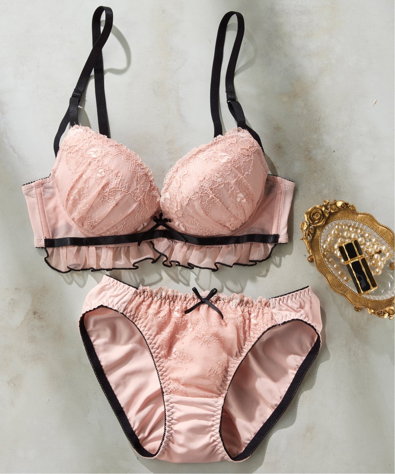 Lingerie by GeeRA モテ谷間の大人sweetブラ&ショーツ ユナウ インナー・ルームウェア ブラ&ショーツセット ホワイト オレンジ グリーン ...