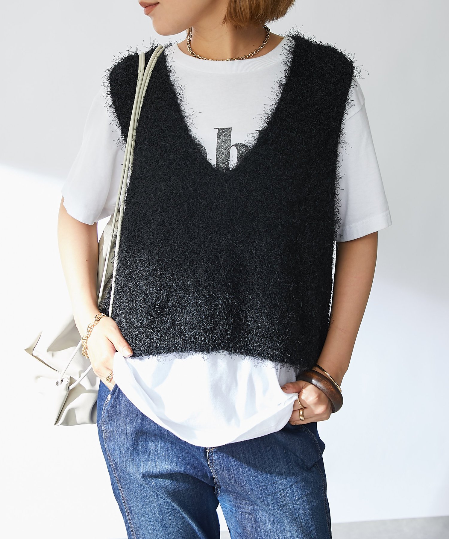 un dix cors 《トレンドライクな丈感》シャギーVベスト アンディコール トップス ベスト・ジレ ブラック グレー【送料無料】のサムネイル