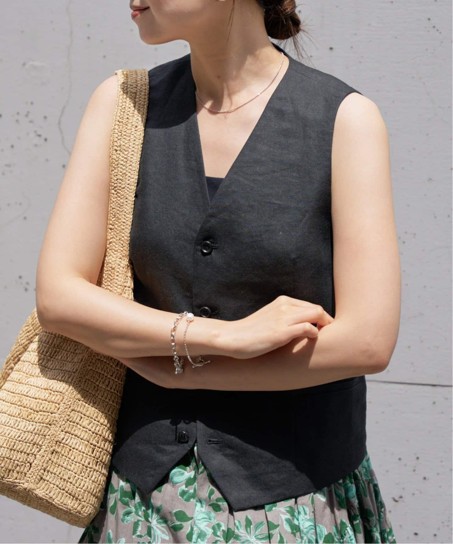 IENA EXラミーウエストコートベスト イエナ ジャケット・アウター その他のジャケット・アウター ホワイト ブラック【送料無料】のサムネイル