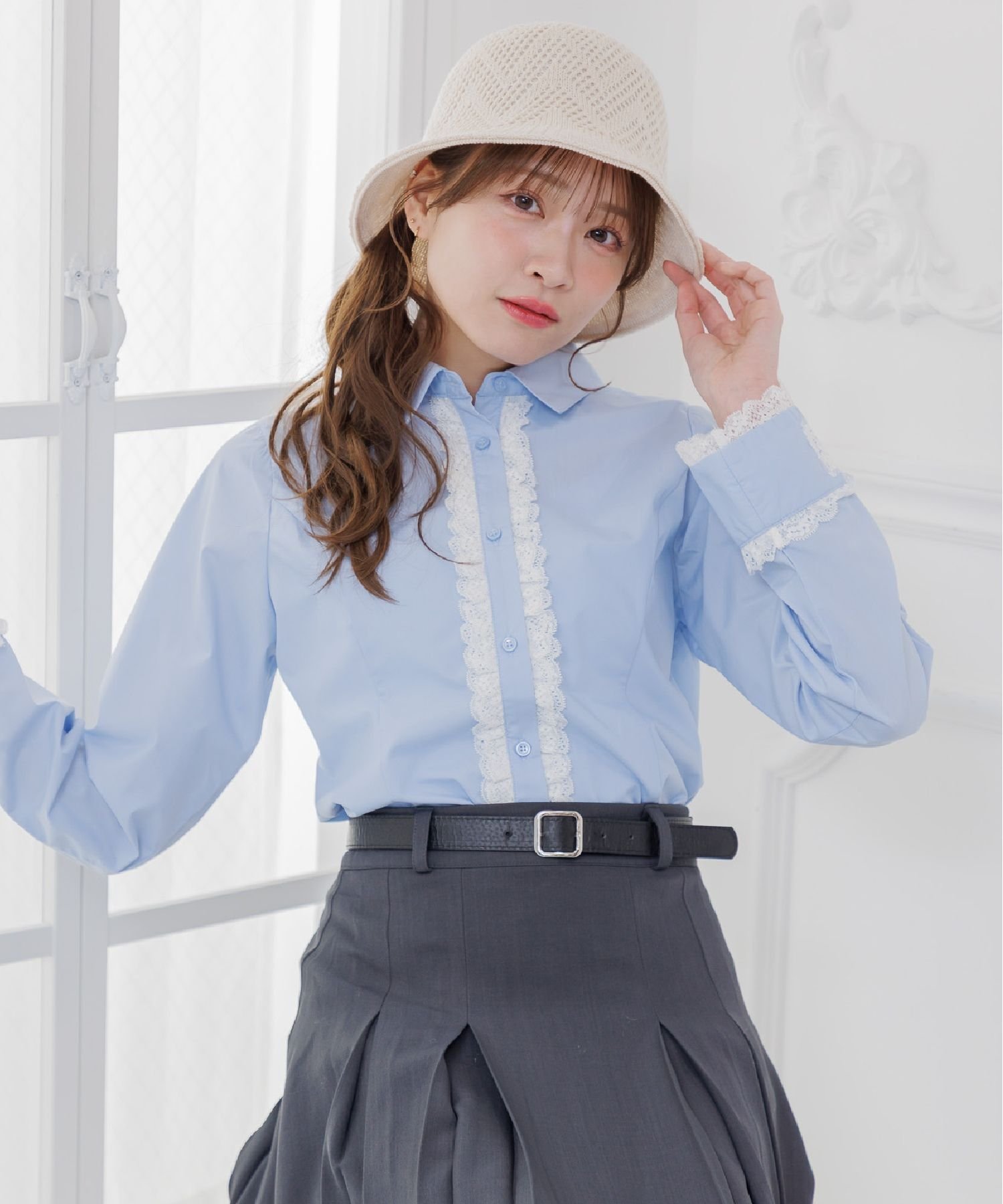 【SALE／32%OFF】ems excite レース付きシャツ レトロガール トップス シャツ・ブラウス ホワイト ブルー