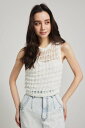 rienda（リエンダ）メッシュヤーンKnit TOP【立体感のあるシアーチェックが可愛いコンパクトニットトップス】【Design】カジュアルでも着られるような万能トップス。1枚でも存在感がでるように、表面感と立体感のある編地がポイントです。また、ボディにフィットするイメージでのコンパクトなサイジングで製作しています。【Color】柔らかい印象を与えるWHT、クールでシックな印象を与えるBLK、可愛いらしい雰囲気を醸し出すL/YELの3色展開です。■透け感：有り■光沢感：無し■伸縮性：有り■裏地：無し型番：110HS670-1051-010-5 KX6362【採寸】FREE：着丈:38｜｜バスト:67｜｜肩幅:27｜｜裾まわり:66商品のサイズについて【商品詳細】中国素材：ポリエステル：100サイズ：FREE※画面上と実物では多少色具合が異なって見える場合もございます。ご了承ください。商品のカラーについて 【予約商品について】 ※「先行予約販売中」「予約販売中」をご注文の際は予約商品についてをご確認ください。rienda（リエンダ）メッシュヤーンKnit TOP【立体感のあるシアーチェックが可愛いコンパクトニットトップス】【Design】カジュアルでも着られるような万能トップス。1枚でも存在感がでるように、表面感と立体感のある編地がポイントです。また、ボディにフィットするイメージでのコンパクトなサイジングで製作しています。【Color】柔らかい印象を与えるWHT、クールでシックな印象を与えるBLK、可愛いらしい雰囲気を醸し出すL/YELの3色展開です。■透け感：有り■光沢感：無し■伸縮性：有り■裏地：無し型番：110HS670-1051-010-5 KX6362【採寸】FREE：着丈:38｜｜バスト:67｜｜肩幅:27｜｜裾まわり:66商品のサイズについて【商品詳細】中国素材：ポリエステル：100サイズ：FREE※画面上と実物では多少色具合が異なって見える場合もございます。ご了承ください。商品のカラーについて 【予約商品について】 ※「先行予約販売中」「予約販売中」をご注文の際は予約商品についてをご確認ください。■重要なお知らせ※ 当店では、ギフト配送サービス及びラッピングサービスを行っておりません。ご注文者様とお届け先が違う場合でも、タグ（値札）付「納品書 兼 返品連絡票」同梱の状態でお送り致しますのでご了承ください。 ラッピング・ギフト配送について※ 2点以上ご購入の場合、全ての商品が揃い次第一括でのお届けとなります。お届け予定日の異なる商品をお買い上げの場合はご注意下さい。お急ぎの商品がございましたら分けてご購入いただきますようお願い致します。発送について ※ 買い物カートに入れるだけでは在庫確保されませんのでお早めに購入手続きをしてください。当店では在庫を複数サイトで共有しているため、同時にご注文があった場合、売切れとなってしまう事がございます。お手数ですが、ご注文後に当店からお送りする「ご注文内容の確認メール」をご確認ください。ご注文の確定について ※ Rakuten Fashionの商品ページに記載しているメーカー希望小売価格は、楽天市場「商品価格ナビ」に登録されている価格に準じています。 商品の価格についてriendariendaのノースリーブ・タンクトップトップスご注文・お届けについて発送ガイドラッピンググッズ3,980円以上送料無料ご利用ガイド