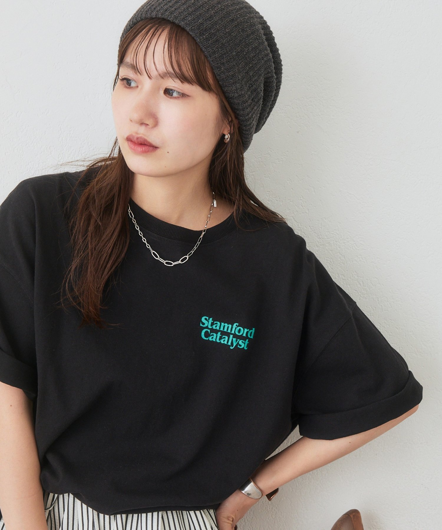 【Enlude】バックロゴプリントTシャツ《ユニセックス》 ディスコート トップス カットソー・Tシャツ ホワイト ブラック グレー