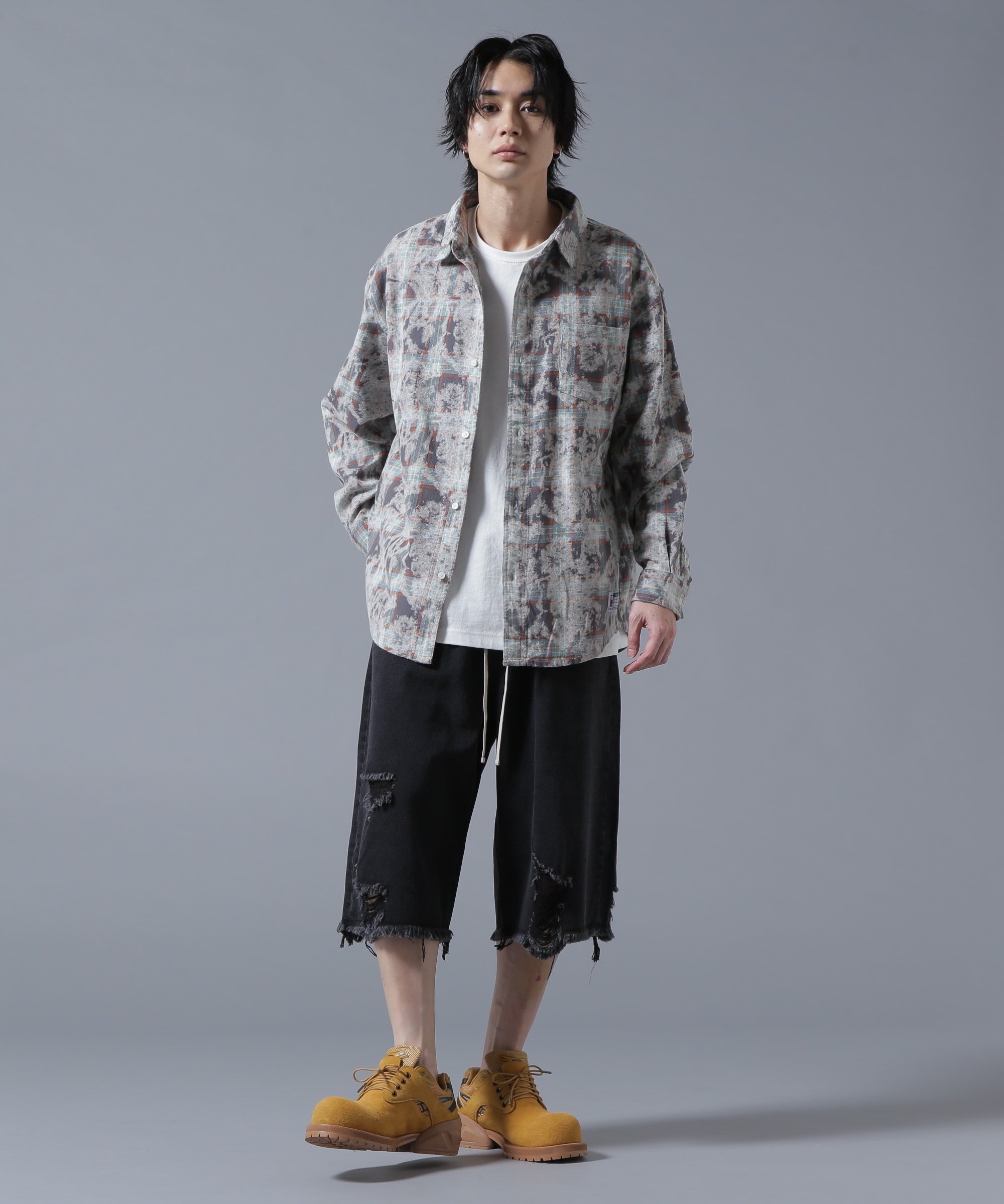 LHP DankeSchon/ダンケシェーン/DESTROY DENIM SHORTS エルエイチピー パンツ その他のパンツ ブラック グレー