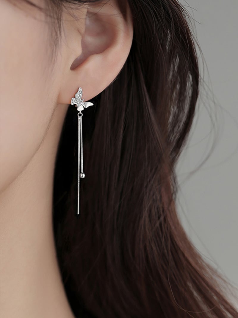 Coo+i/(W)バタフライアシンメトリーピアス スレンダー アクセサリー・腕時計 ピアス シルバー
