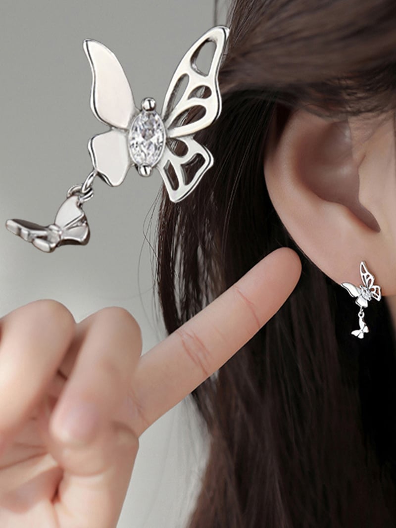 Coo+i/(W)バタフライアシンメトリーピアス スレンダー アクセサリー・腕時計 ピアス シルバー