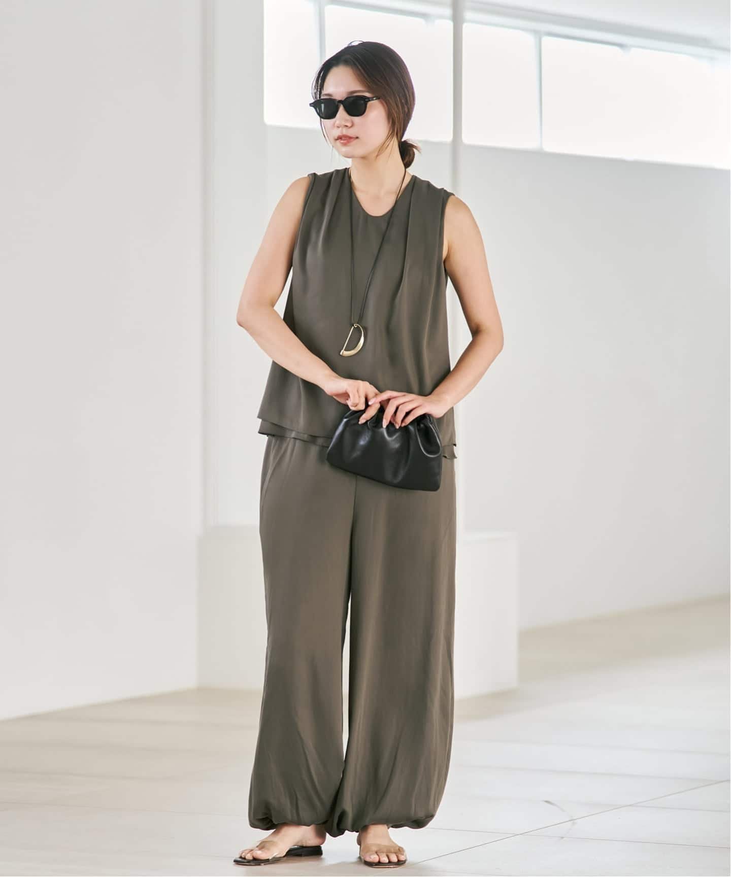 plage minimal satin ブラウス プラージュ トップス シャツ・ブラウス ベージュ カーキグリーン