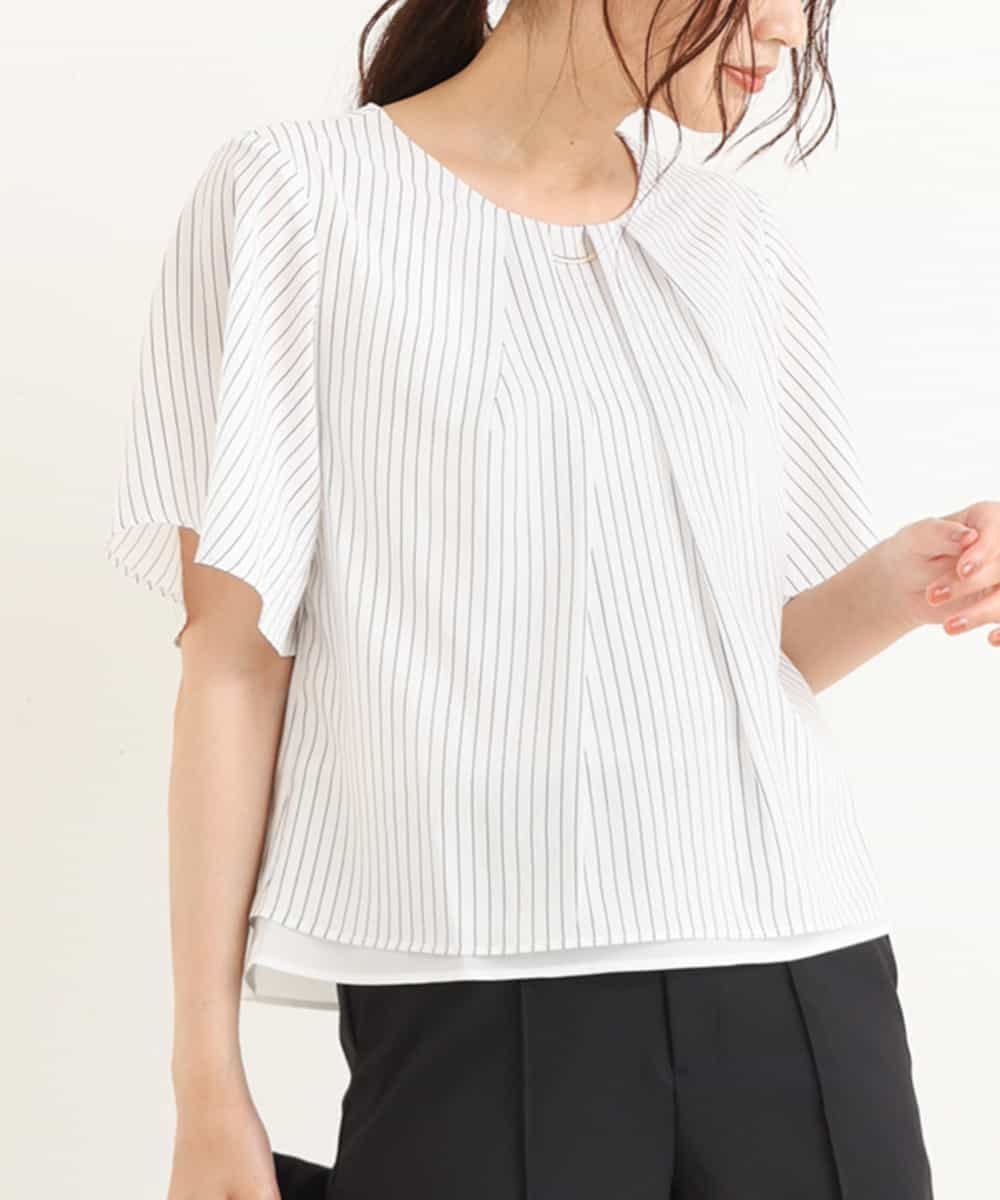 【SALE／27%OFF】a.v.v メタルチャーム付きブラウス アー・ヴェ・ヴェ トップス シャツ・ブラウス ホワイト【送料無料】のサムネイル