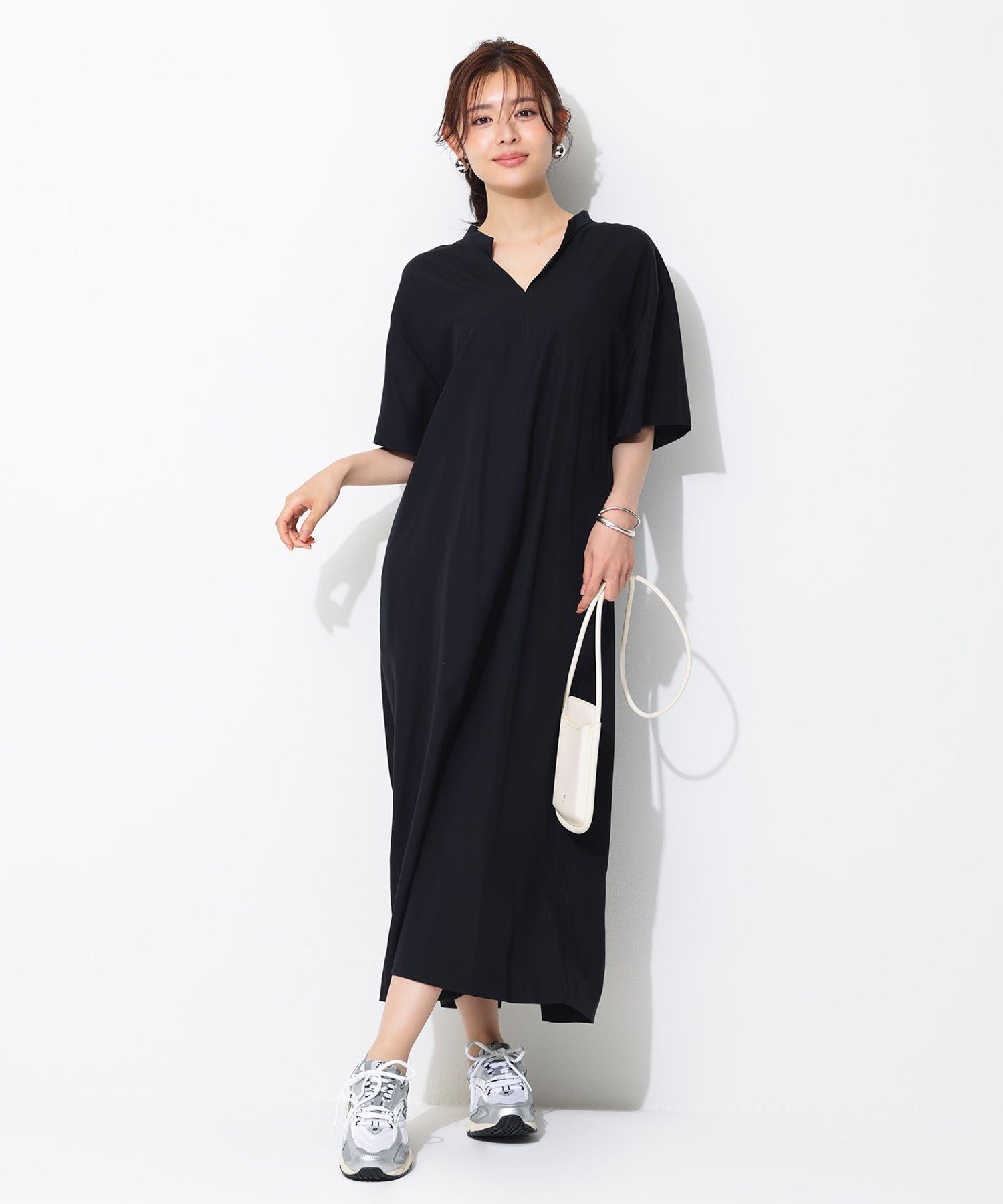 【SALE／30%OFF】UNFILO L バックデザイン ワンピース アンフィーロ ワンピース・ドレス ワンピース カーキグリーン ブラック【送料無料】