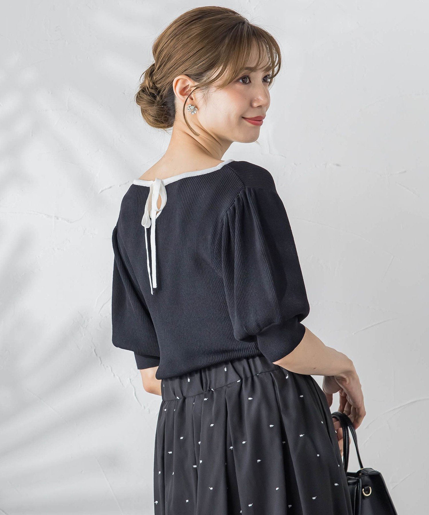 【SALE／30%OFF】ketty 接触冷感バックリボン配色ニット≪手洗い可能≫ ケティ トップス ニット ブラック ホワイト グレー【送料無料】のサムネイル