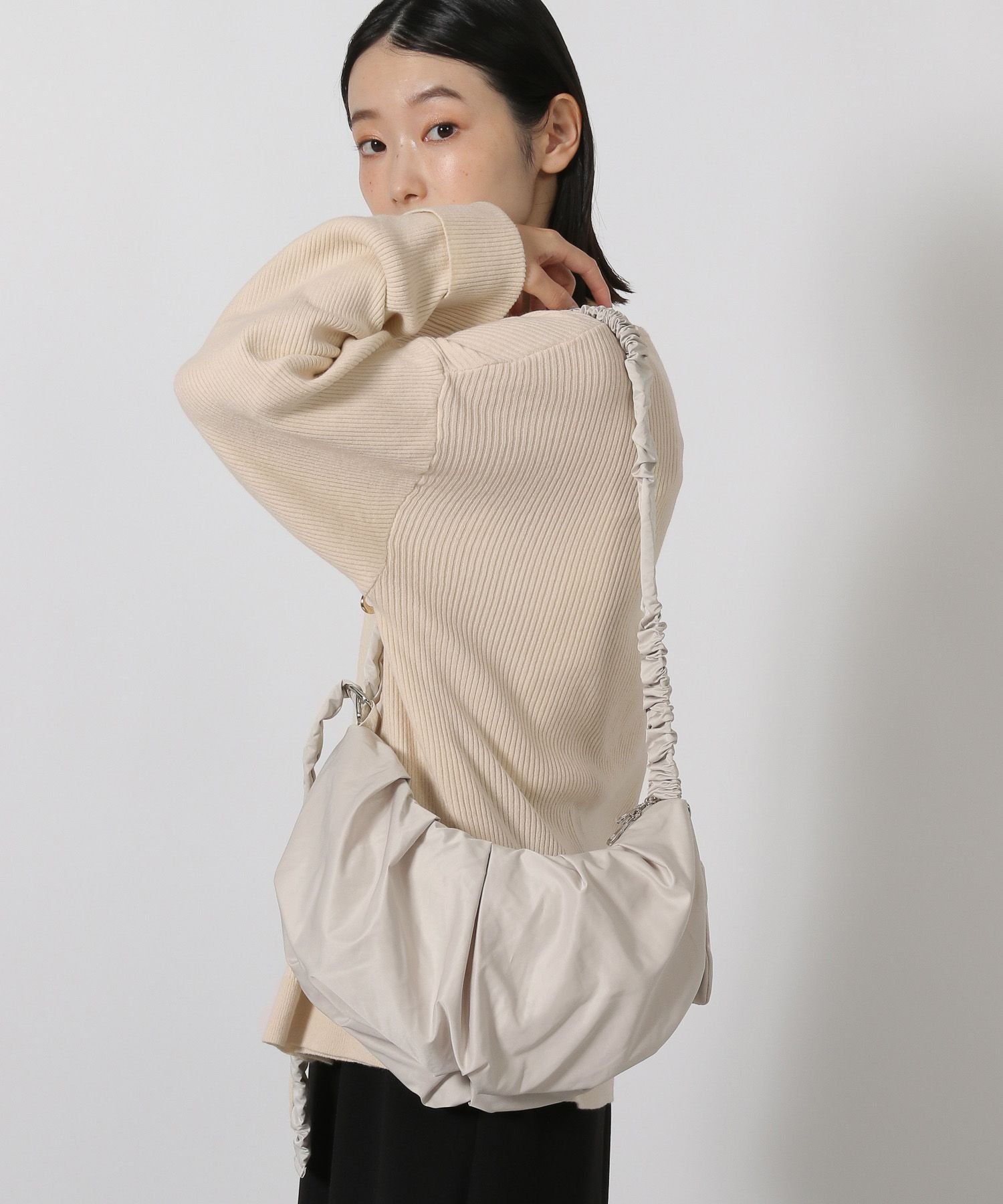 【SALE/40% OFF】LAKOLE Gathered Mini Shoulder Bag with Pouch (Blue, Beige, Black)