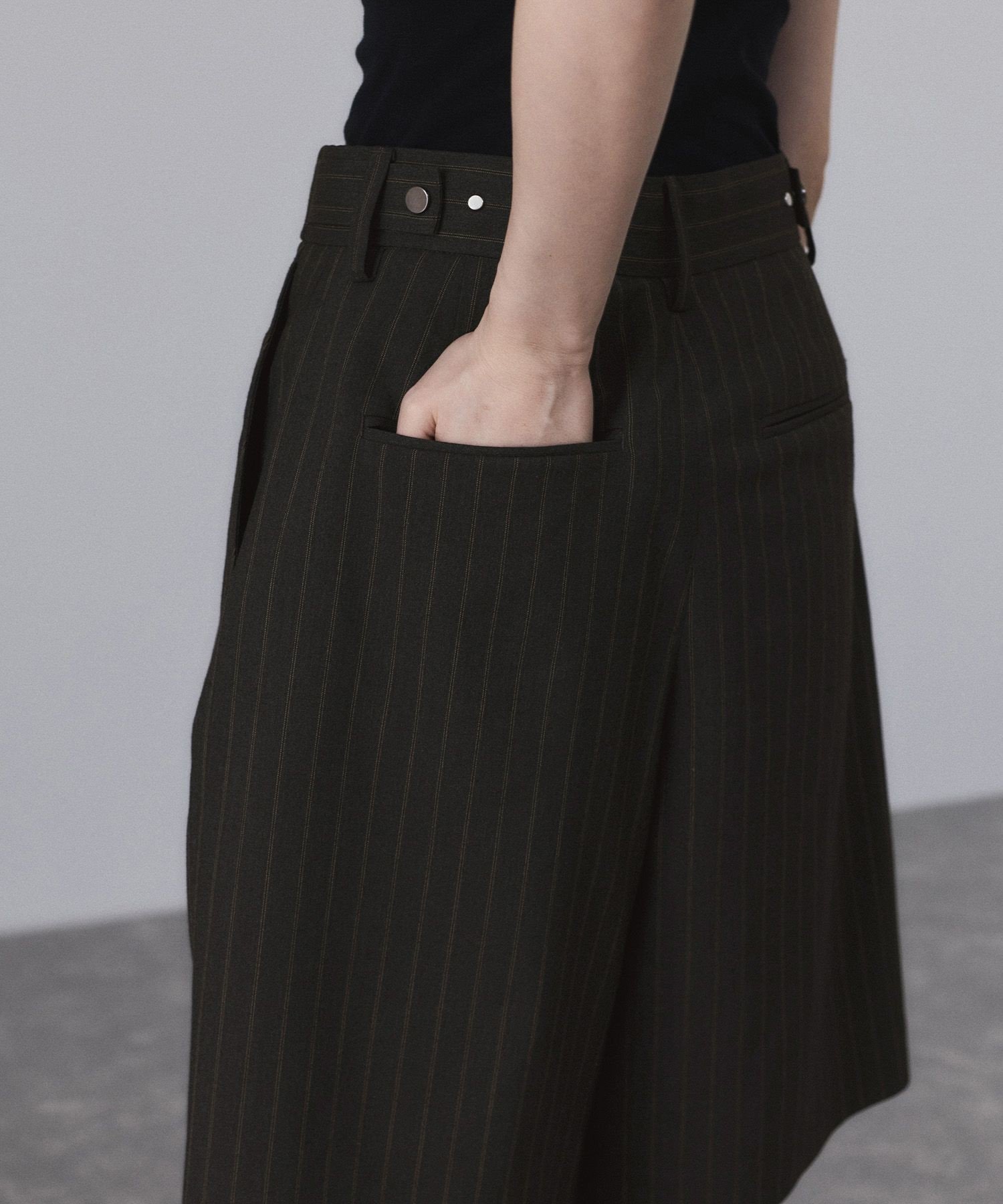 【SALE／50%OFF】ADAM ET ROPE' FEMME 【サステナブル】ソリッド&ストライプハーフパンツ アダムエロペ パンツ その他のパンツ ブラック【送料無料】