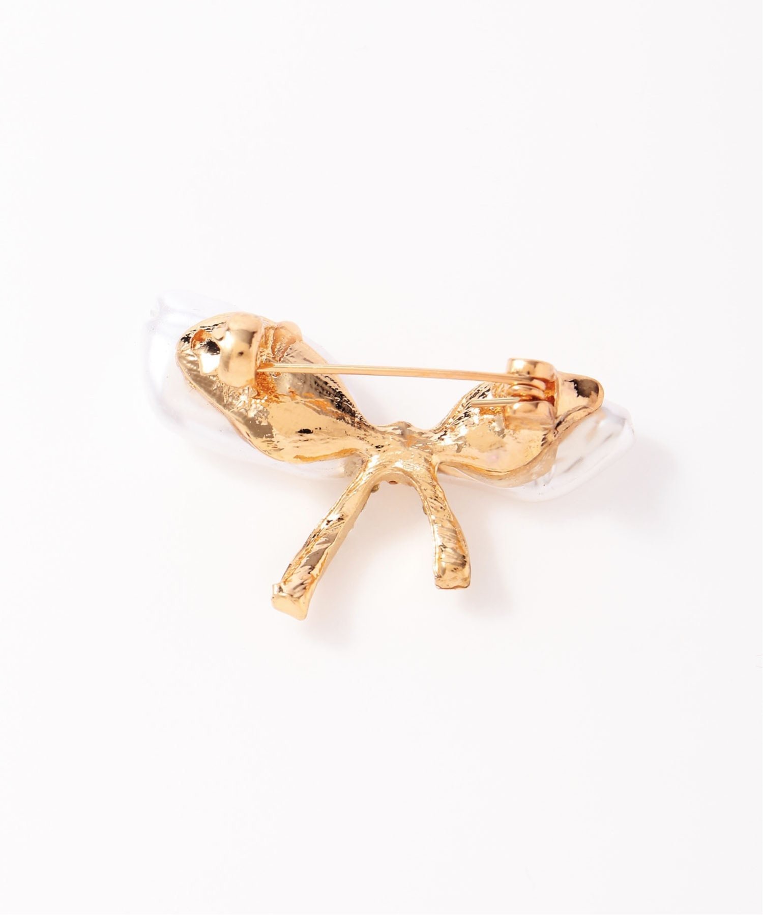 FReePLACe FReePLACe/(W)パール リボンデザイン ブローチ ミニョントレフル ルームヨンマルサンセレクティッド アクセサリー・腕時計 ブローチ・コサージュ・バッジ ホワイト