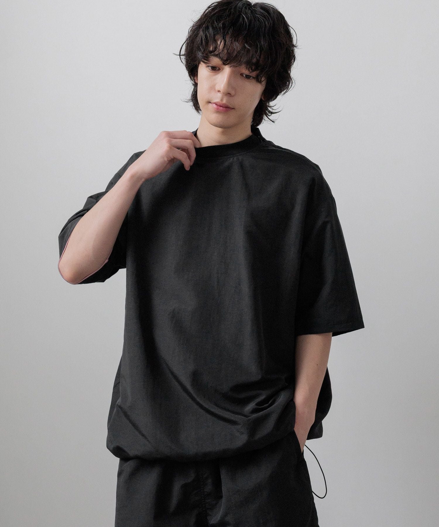 LOWRYS FARM SETUP可能【LFM(U)】ナイロンドローコードSS/P ローリーズファーム トップス カットソー・Tシャツ ブラック グレー