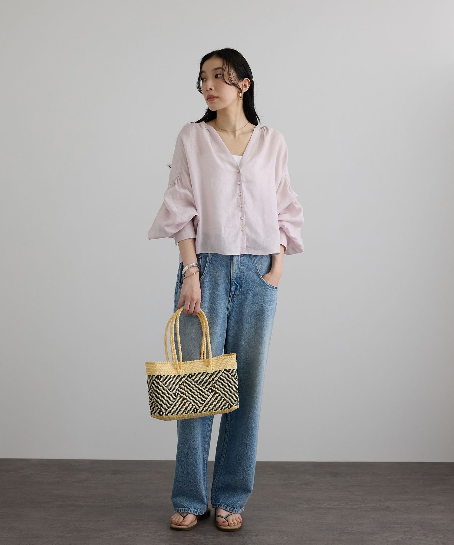 SALON adam et rope' ヨーロピアンリネンクロップドギャザーブラウス サロン アダム エ ロペ トップス シャツ・ブラウス ピンク