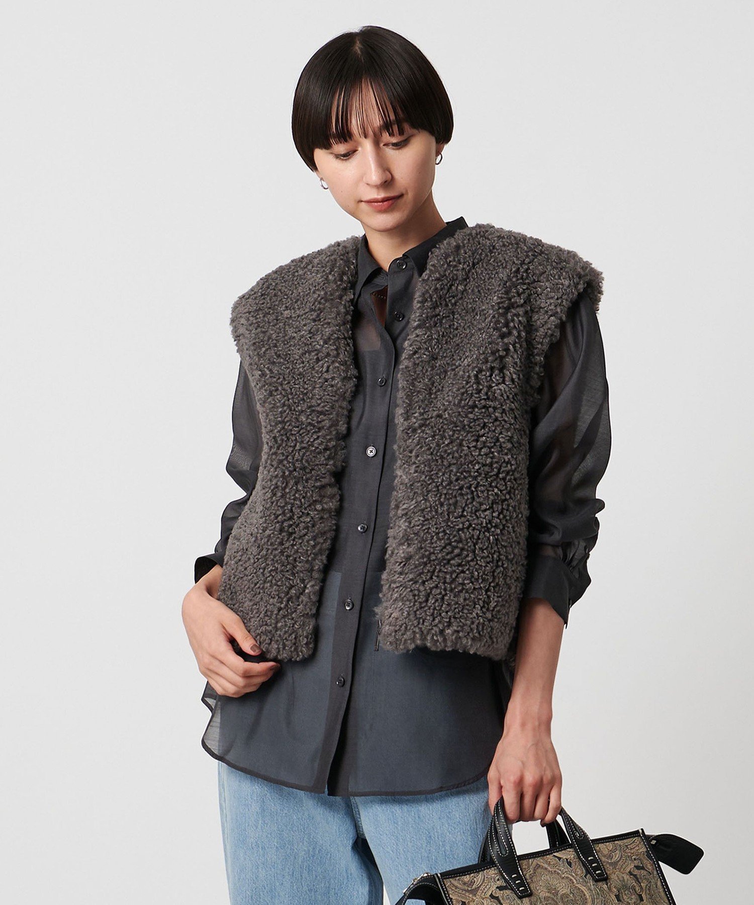 【SALE／40%OFF】UNITED ARROWS ファーライク ボア ベスト ユナイテッドアローズ トップス ベスト・ジレ ホワイト グレー【送料無料】