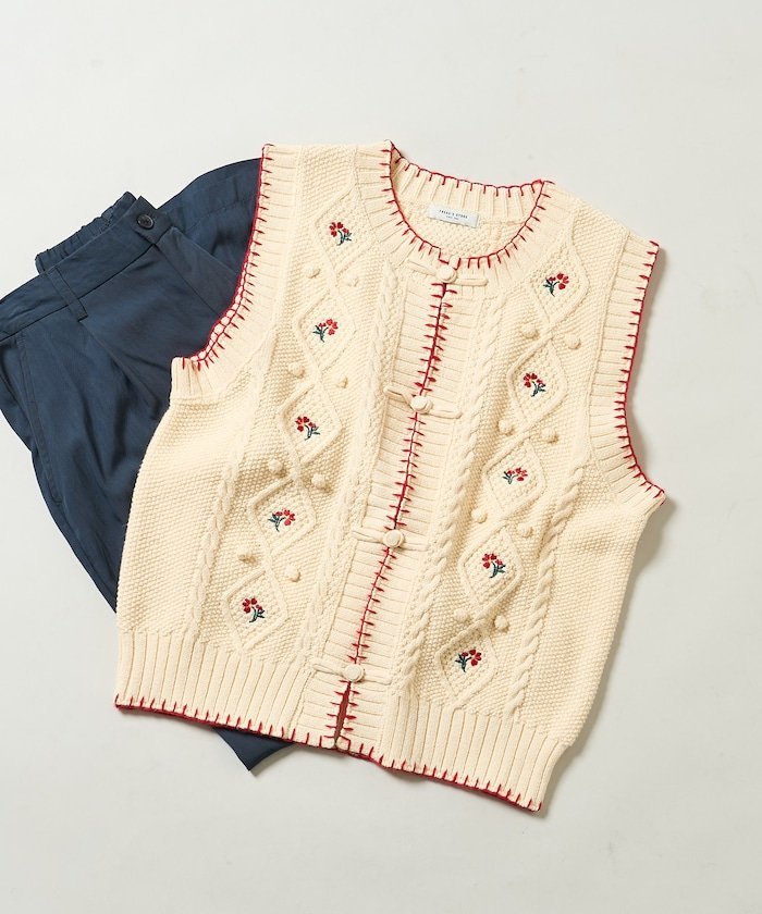 【SALE／10%OFF】FREAK'S STORE 花刺繍 ニットベスト 25AW フリークスストア トップス ベスト・ジレ ブ..