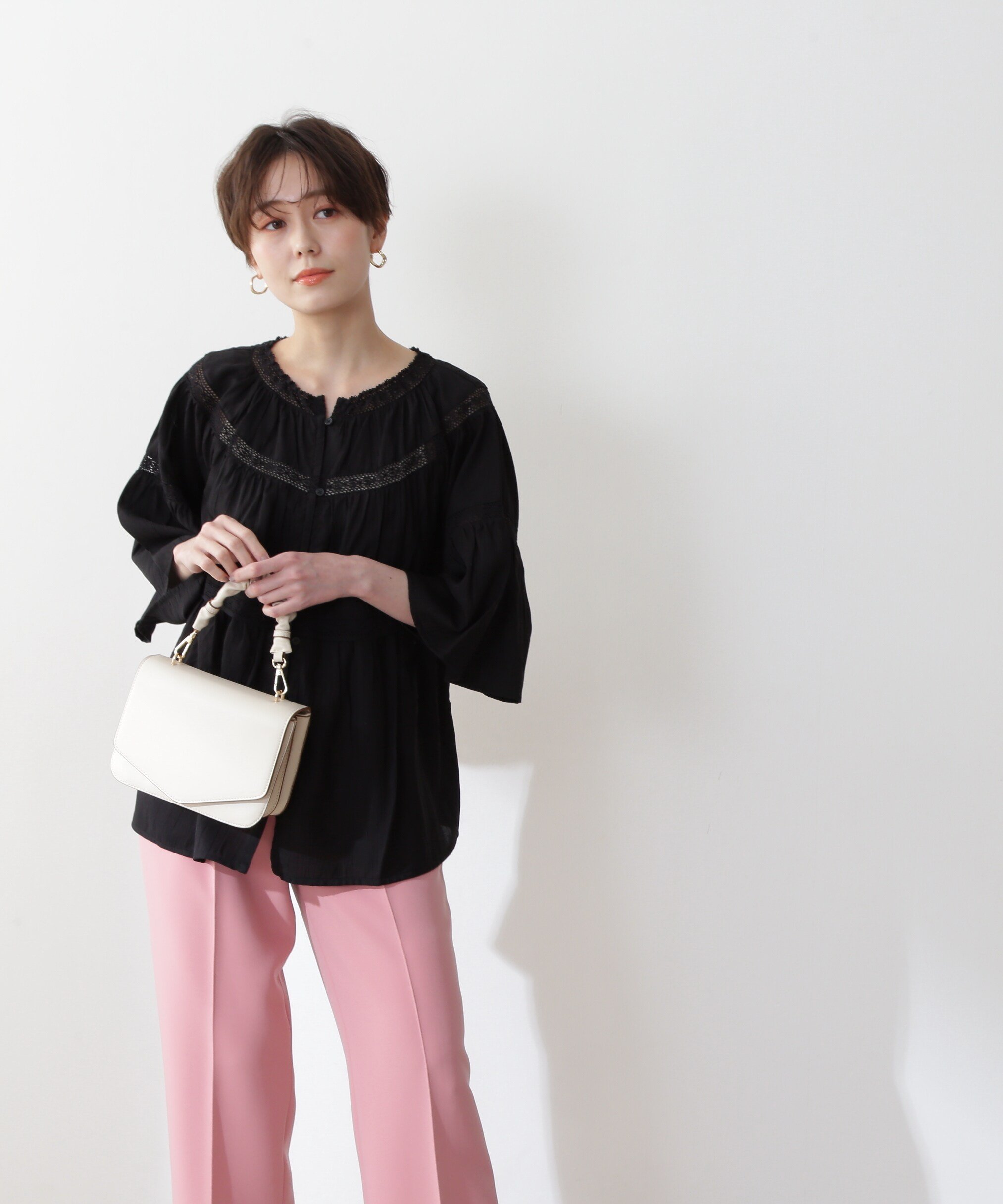 【SALE／60%OFF】N. Natural Beauty Basic ティアードレースチュニックブラウス エヌ ナチュラルビューティーベーシック* トップス シャツ・ブラウス ブラック ホワイト イエロー
