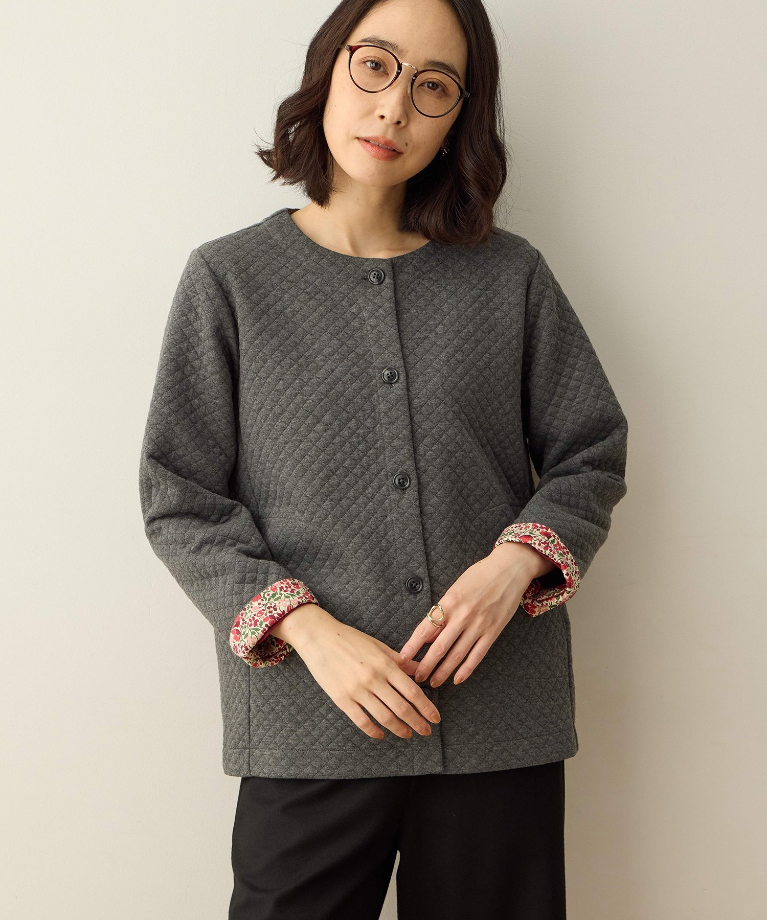 DECOY リバティプリントキルトカーディガン デコイシンス1981 トップス カーディガン ネイビー グレー..