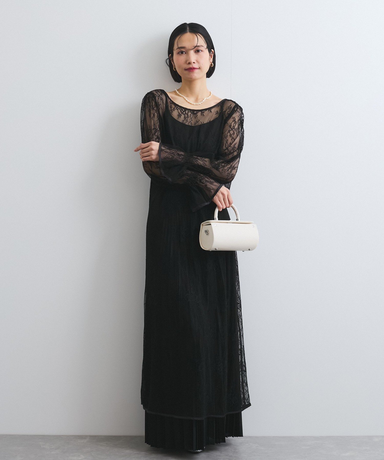 QUEENS COURT シアーストレッチレースワンピース≪洗濯機で洗える≫ クイーンズコート ワンピース・ドレス ワンピース ホワイト ブラック