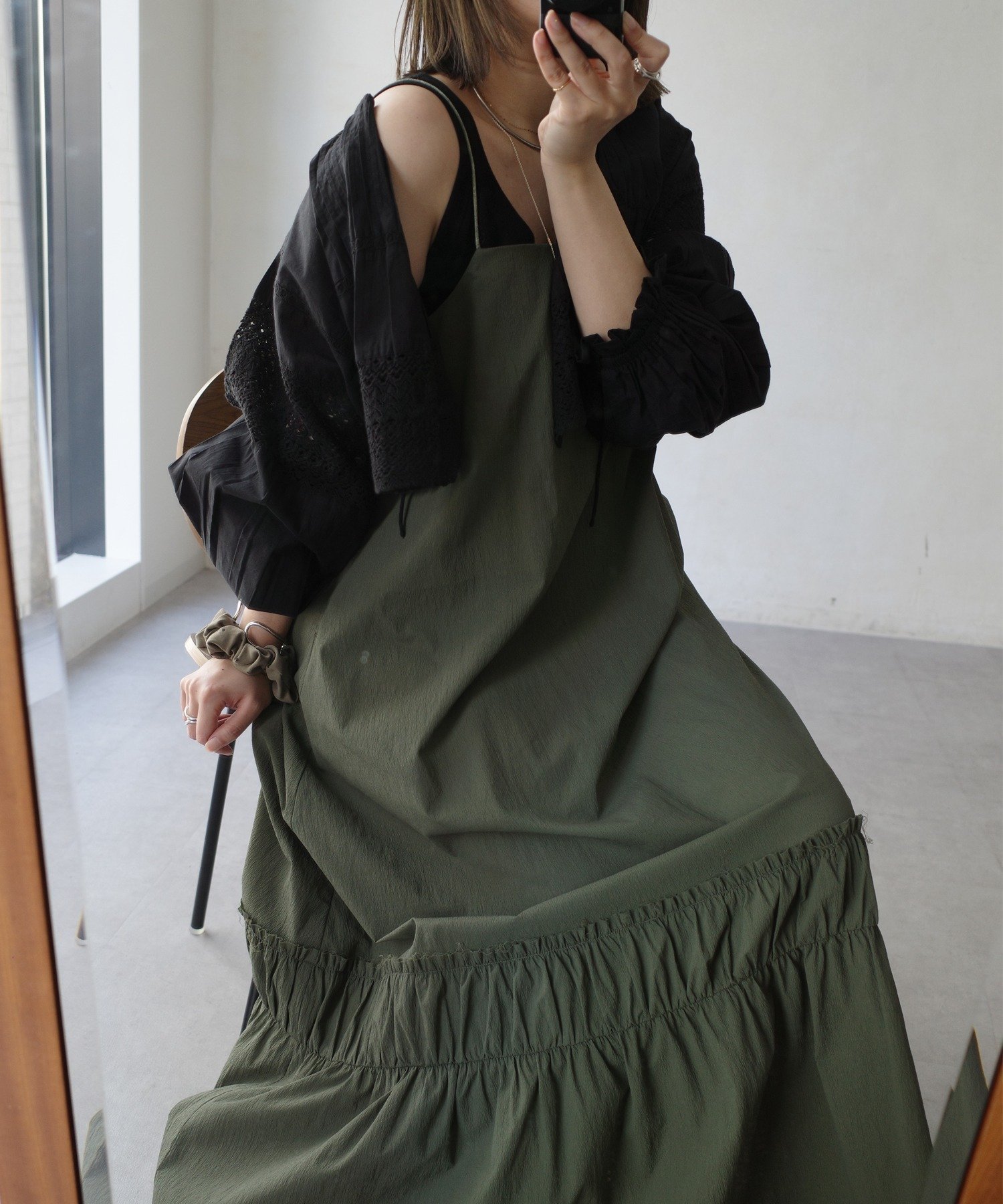 【SALE／60%OFF】DouDou 【SAKURA企画】裾ギャザー切替キャミワンピース ドゥドゥ ワンピース・ドレス その他のワンピース・ドレス ブラック ベージュ カーキグリーン【送料無料】