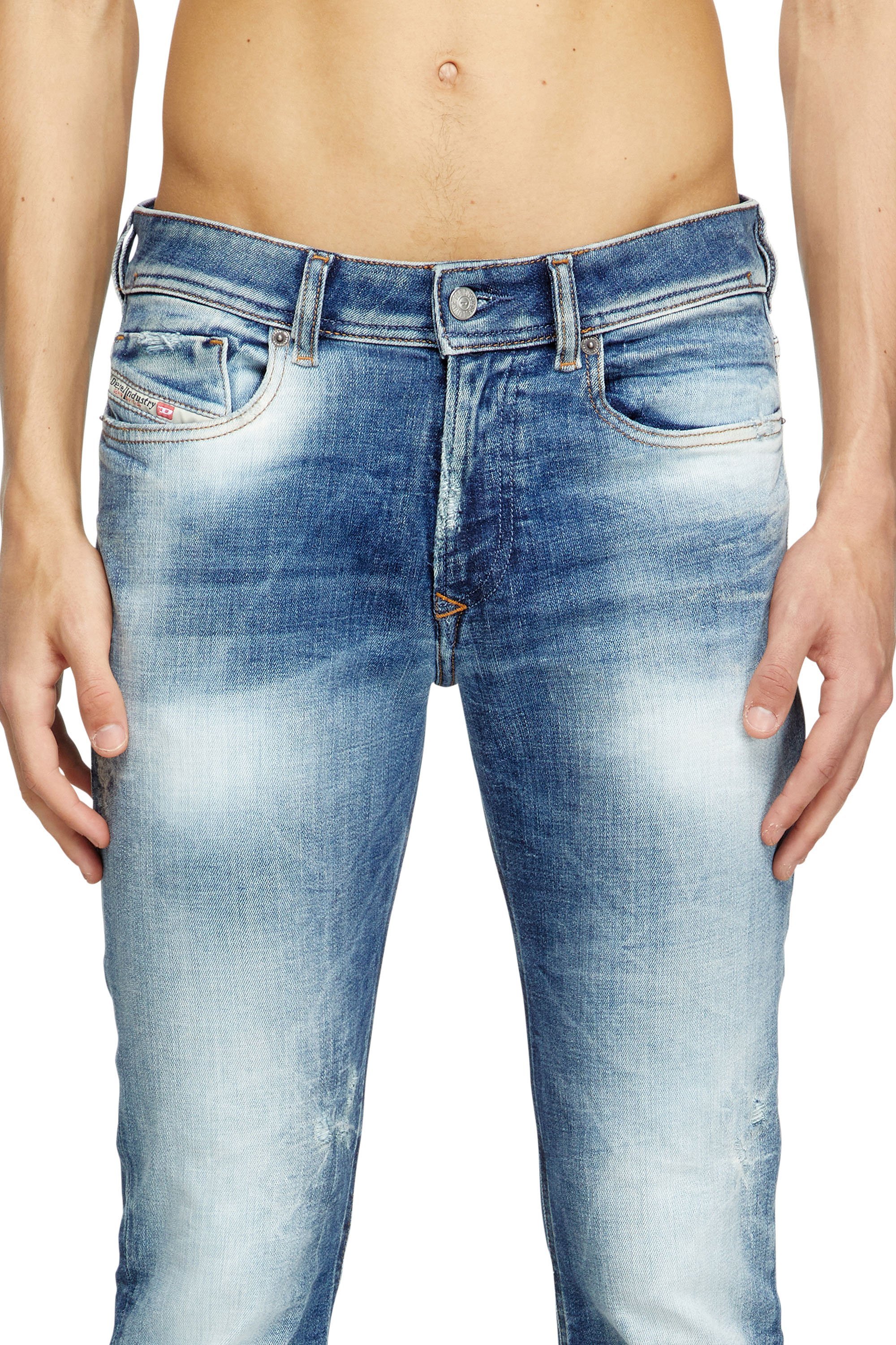 DIESEL メンズ デニムパンツ SKINNY 1979 SLEENKER L.30 ディーゼル パンツ ジーンズ・デニムパンツ ブルー【送料無料】