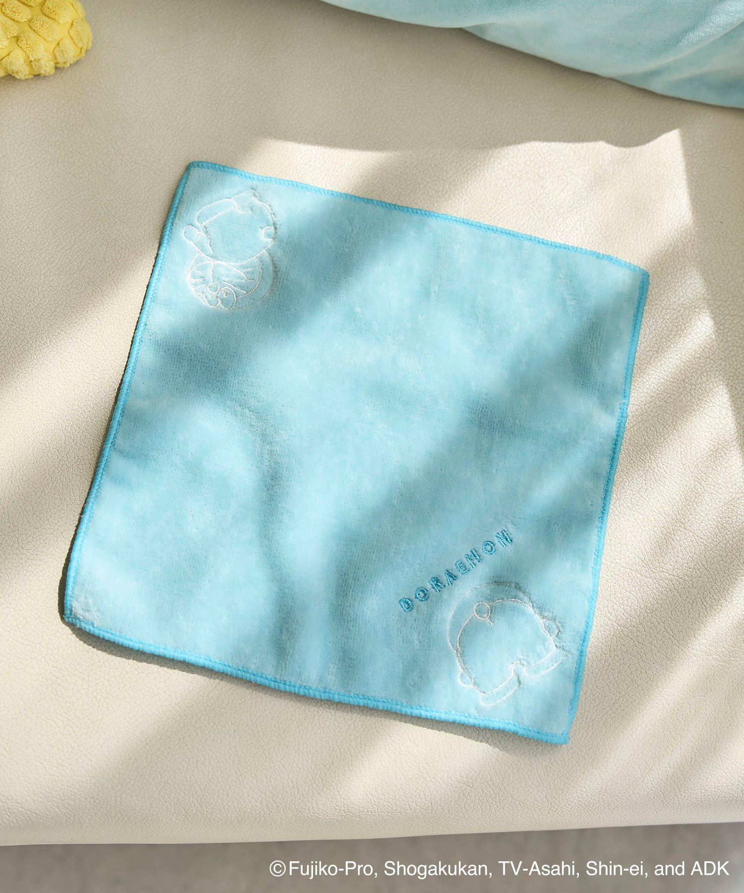 ROPE' PICNIC PASSAGE 【ドラえもんコレクション】ふわふわハンドタオル ロペピクニック ファッション雑貨 ハンカチ・ハンドタオル ブルー ピンクのサムネイル